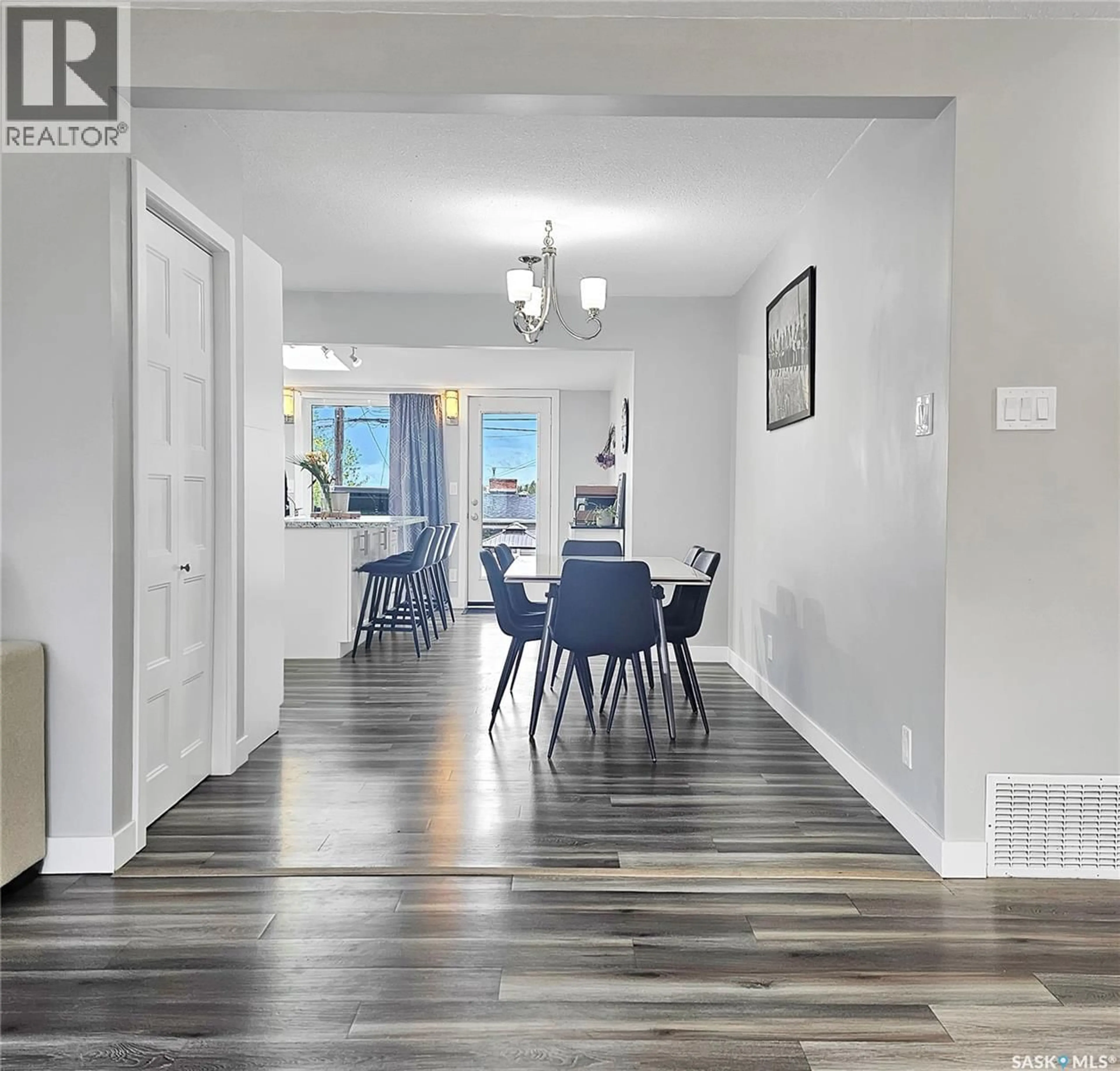 Dining room, unknown for 1445 ASHLEY DRIVE, Swift Current Saskatchewan S9H1N6