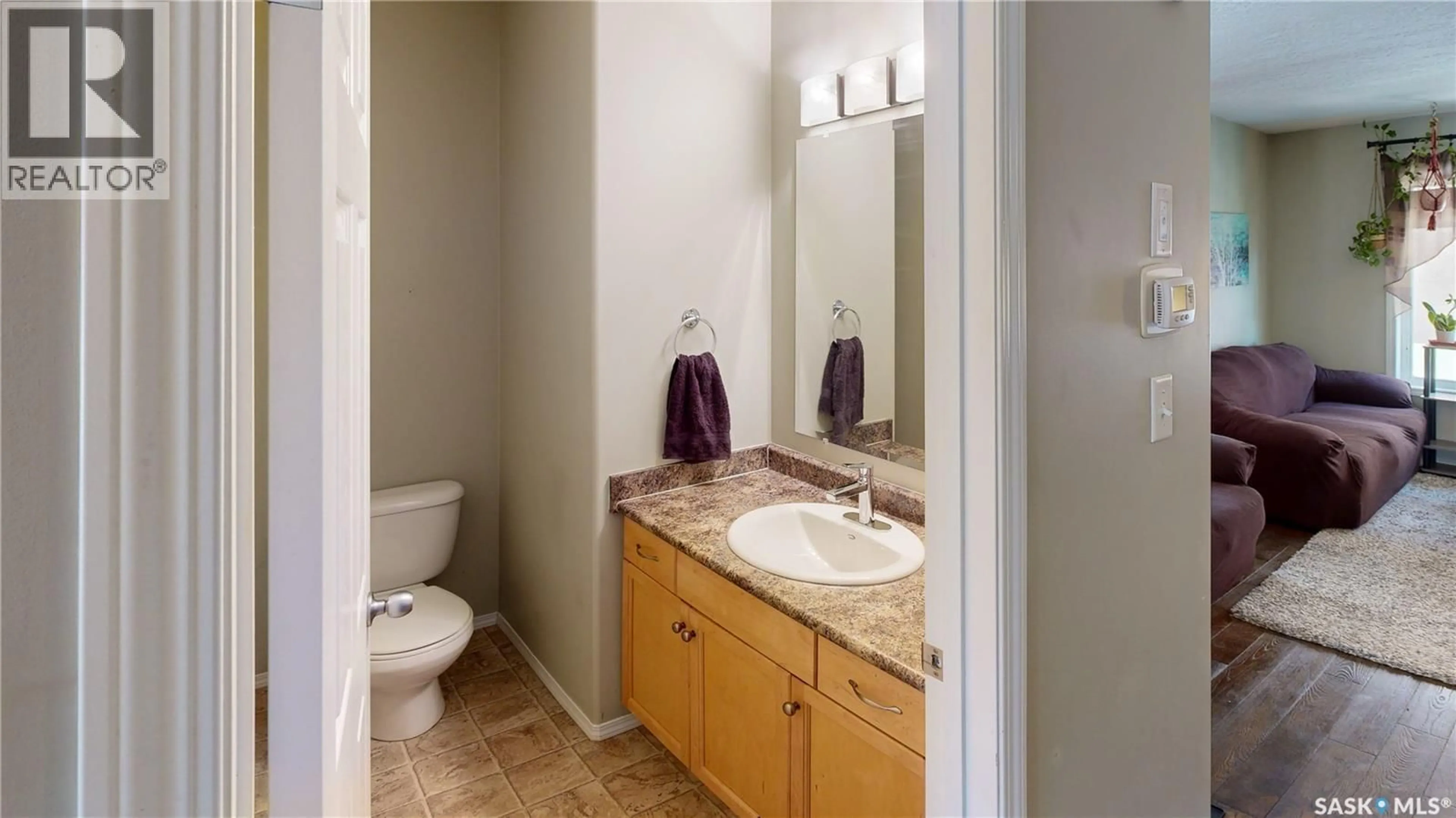 Standard bathroom, ceramic/tile floor for 22 - 2 QU'APPELLE CRESCENT, Balgonie Saskatchewan S0G0E0