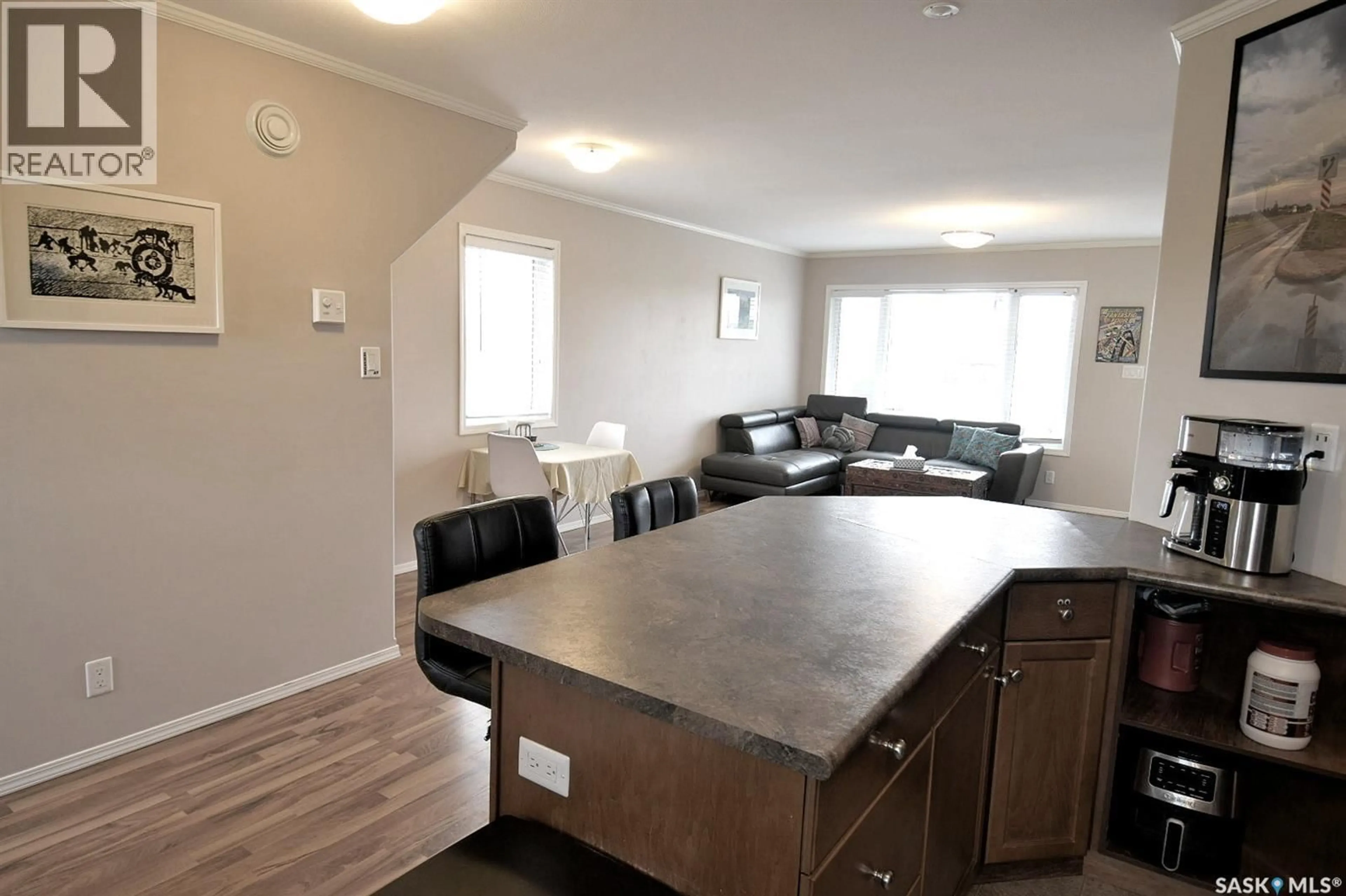 Open concept kitchen, unknown for 1022 - 102 HAMPTON CIRCLE, Saskatoon Saskatchewan S7R0K3