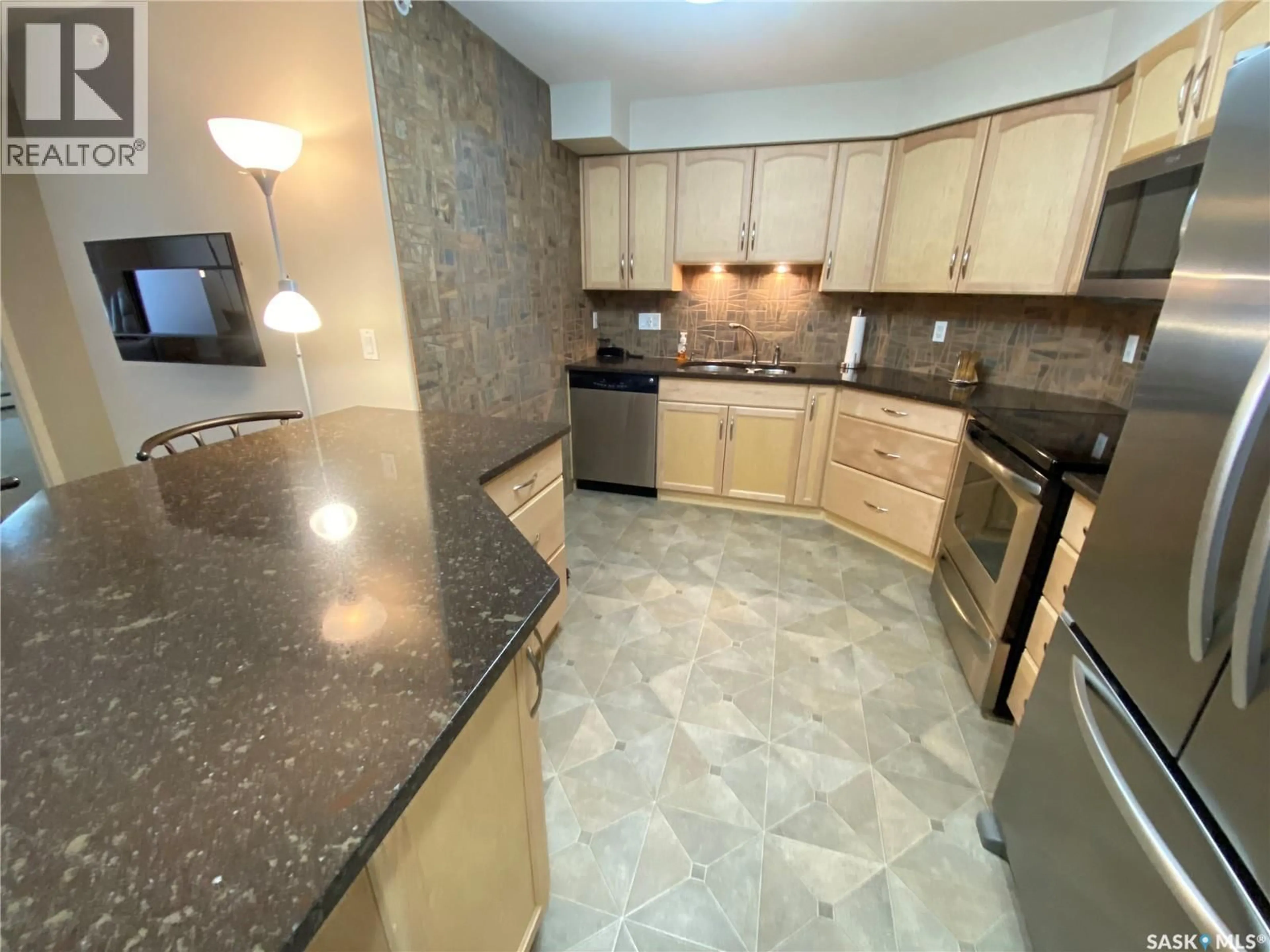 Standard kitchen, ceramic/tile floor for 306 - 345 MORRISON DRIVE, Yorkton Saskatchewan S3N3C4