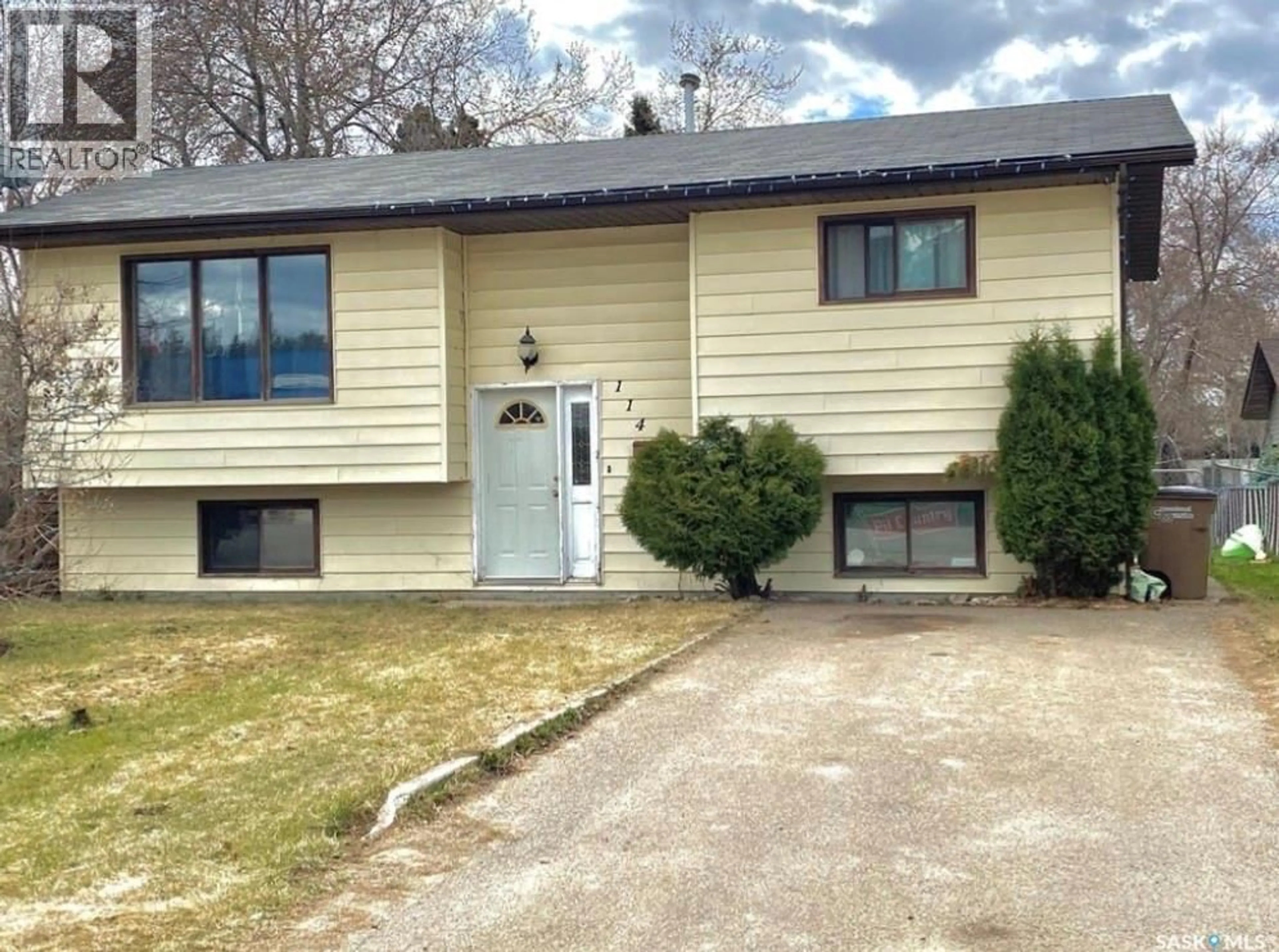 Home with vinyl exterior material, street for 114 7TH AVENUE, Big River Saskatchewan S0J0E0