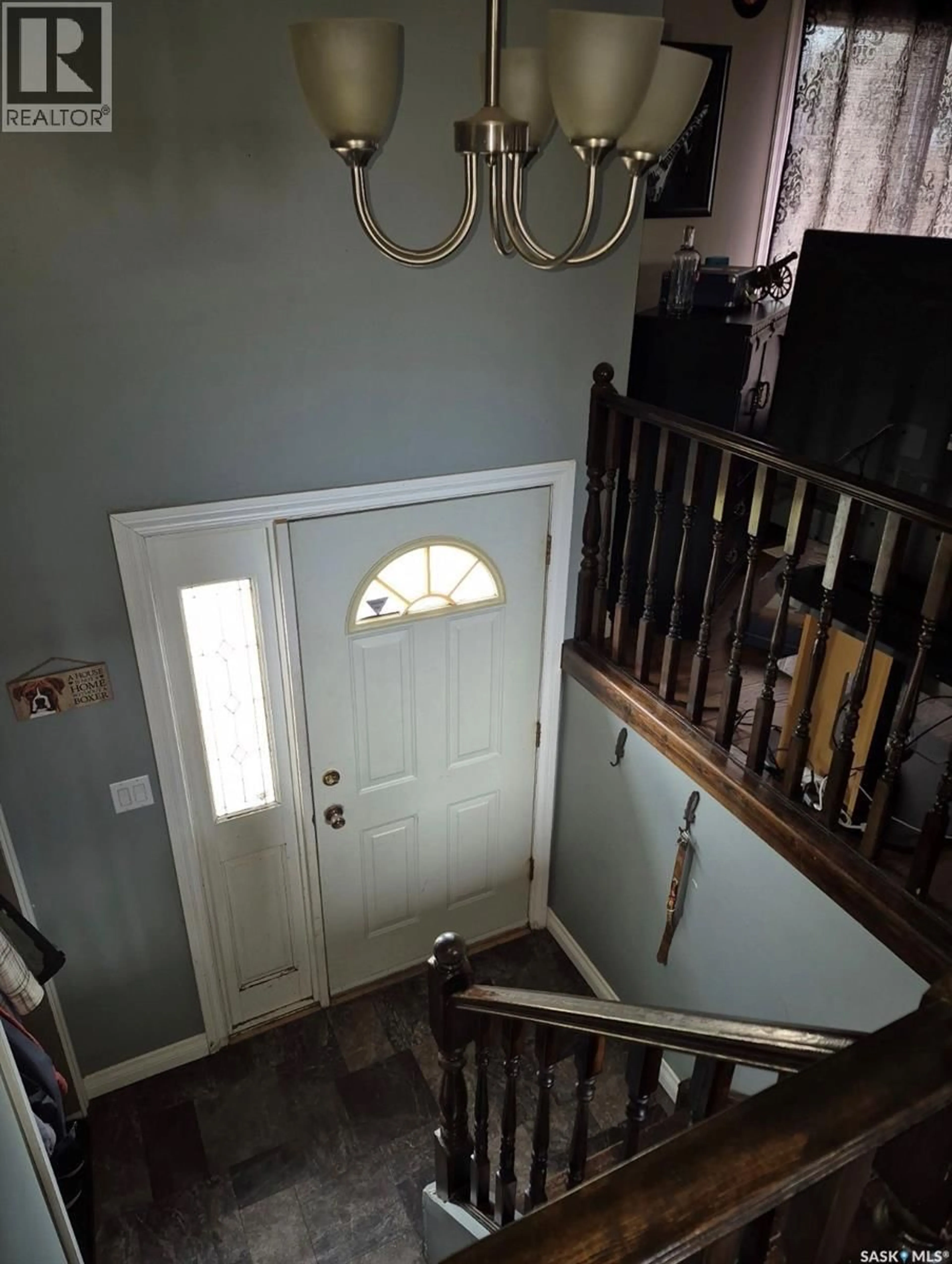 Indoor entryway for 114 7TH AVENUE, Big River Saskatchewan S0J0E0