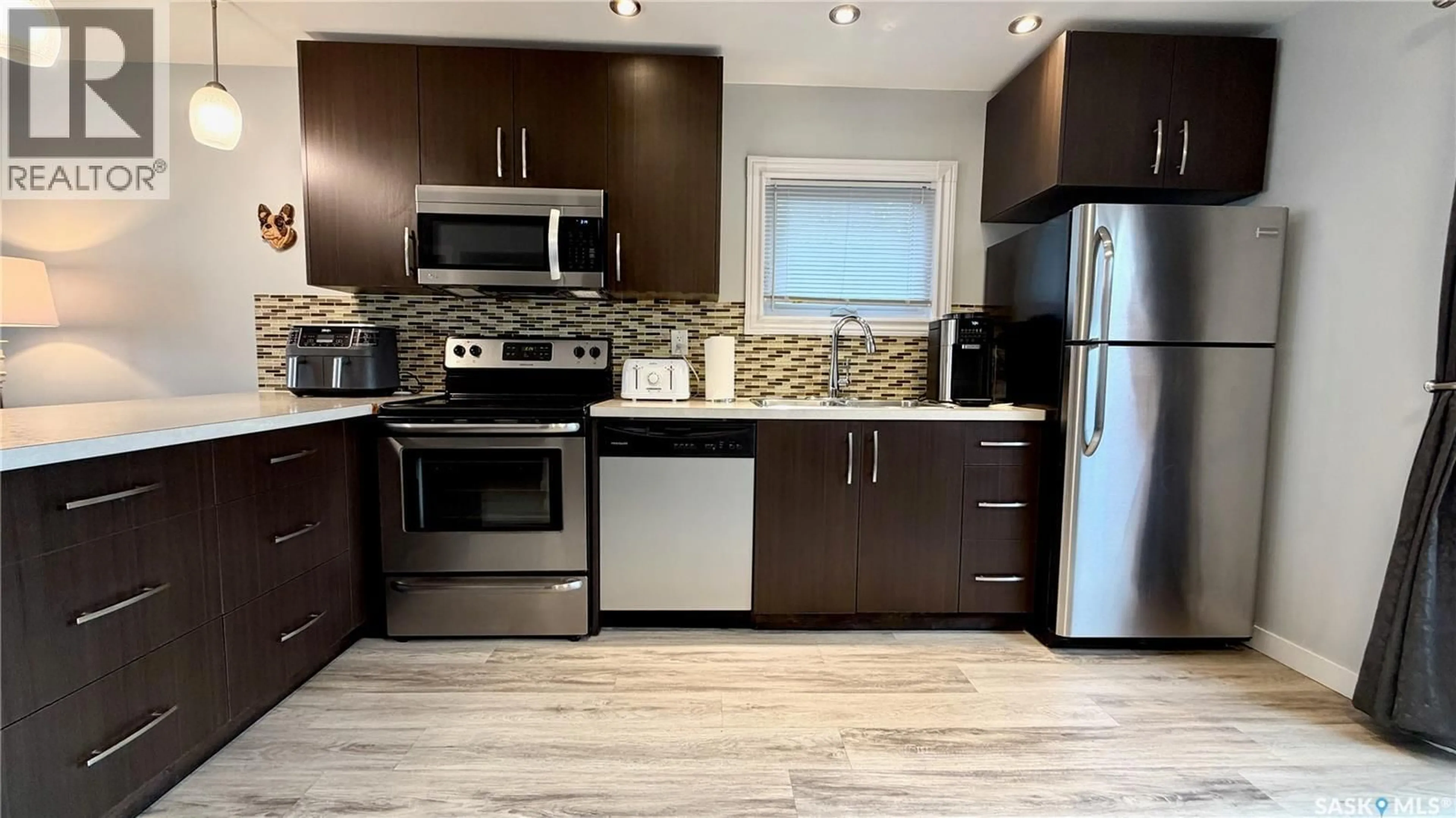 Open concept kitchen, unknown for 2414 MELROSE AVENUE, Saskatoon Saskatchewan S7J0V5