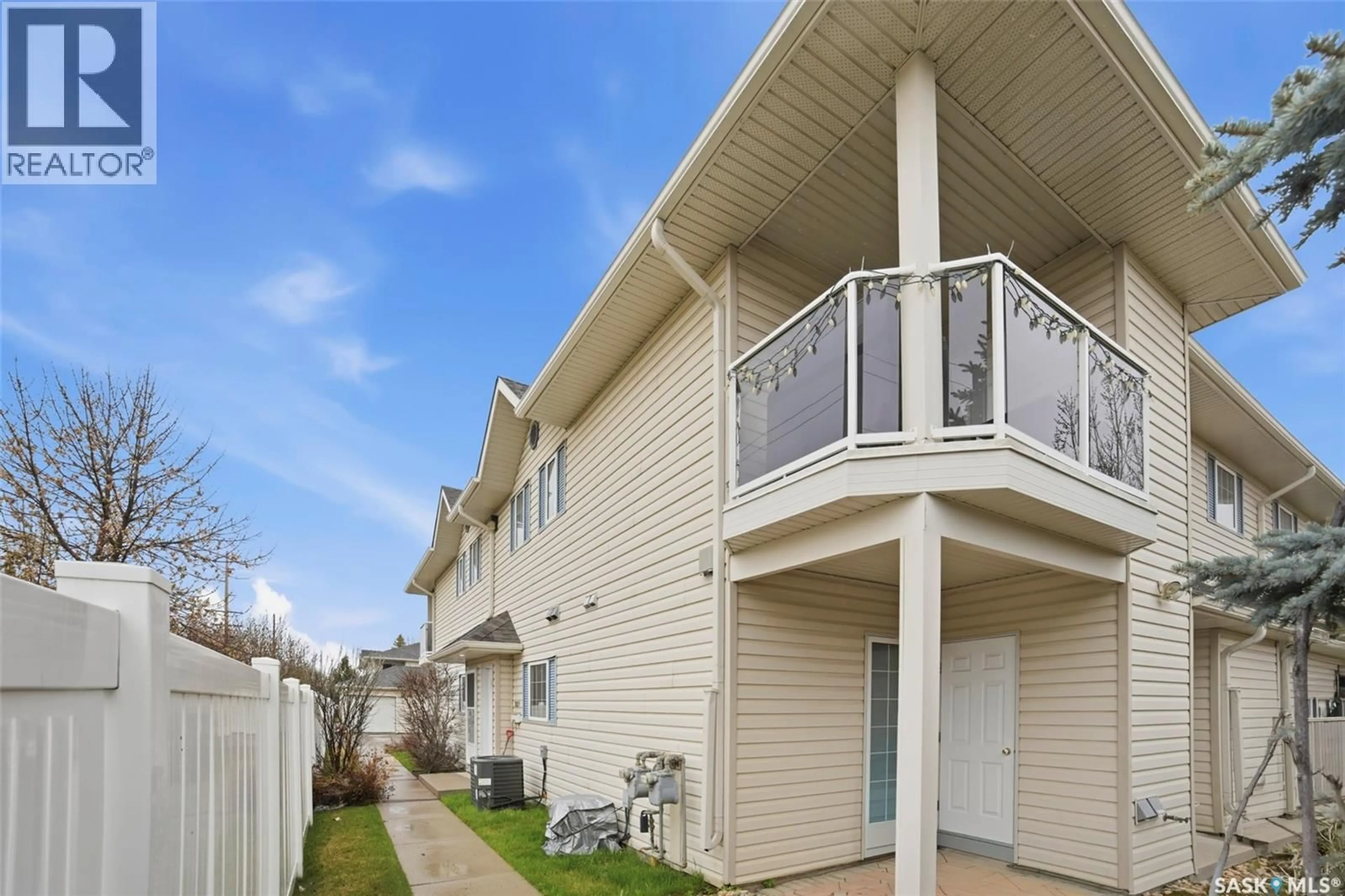 Patio, unknown for 203C - 425 KEEVIL CRESCENT, Saskatoon Saskatchewan S7N4R9