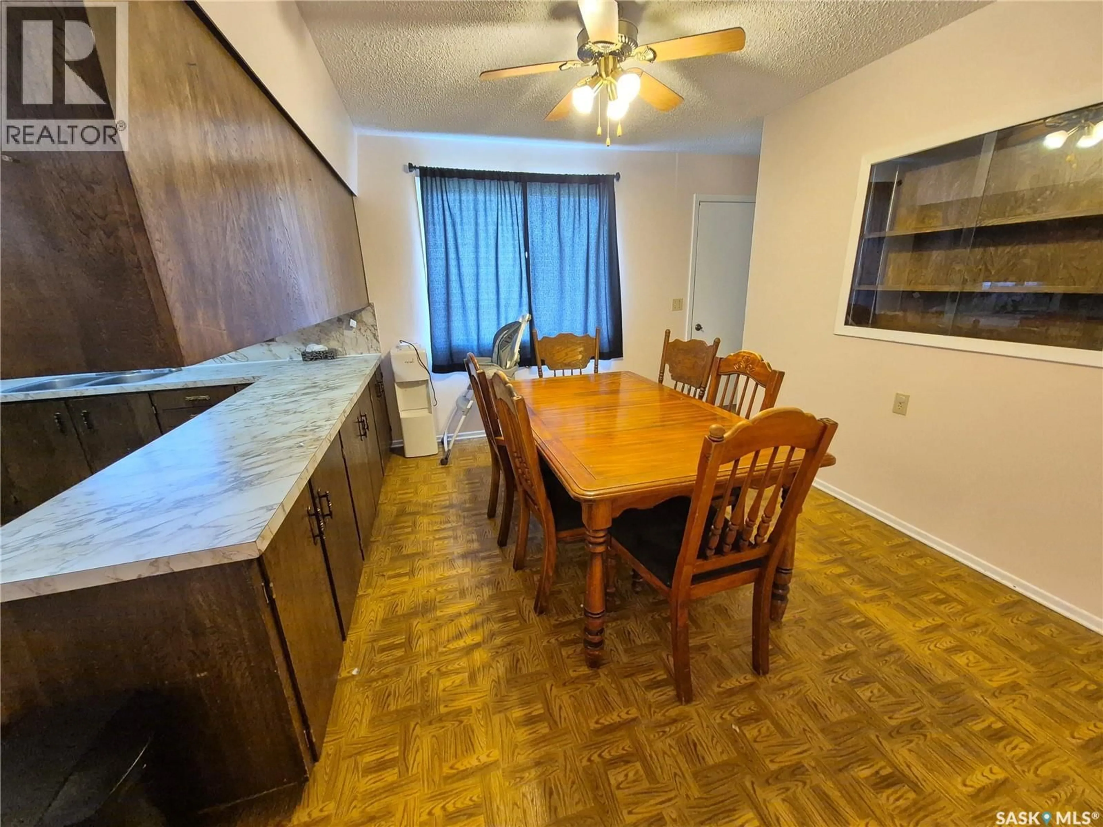 Dining room, unknown for 10 YANDEAU CRESCENT, Radville Saskatchewan S0C2G0