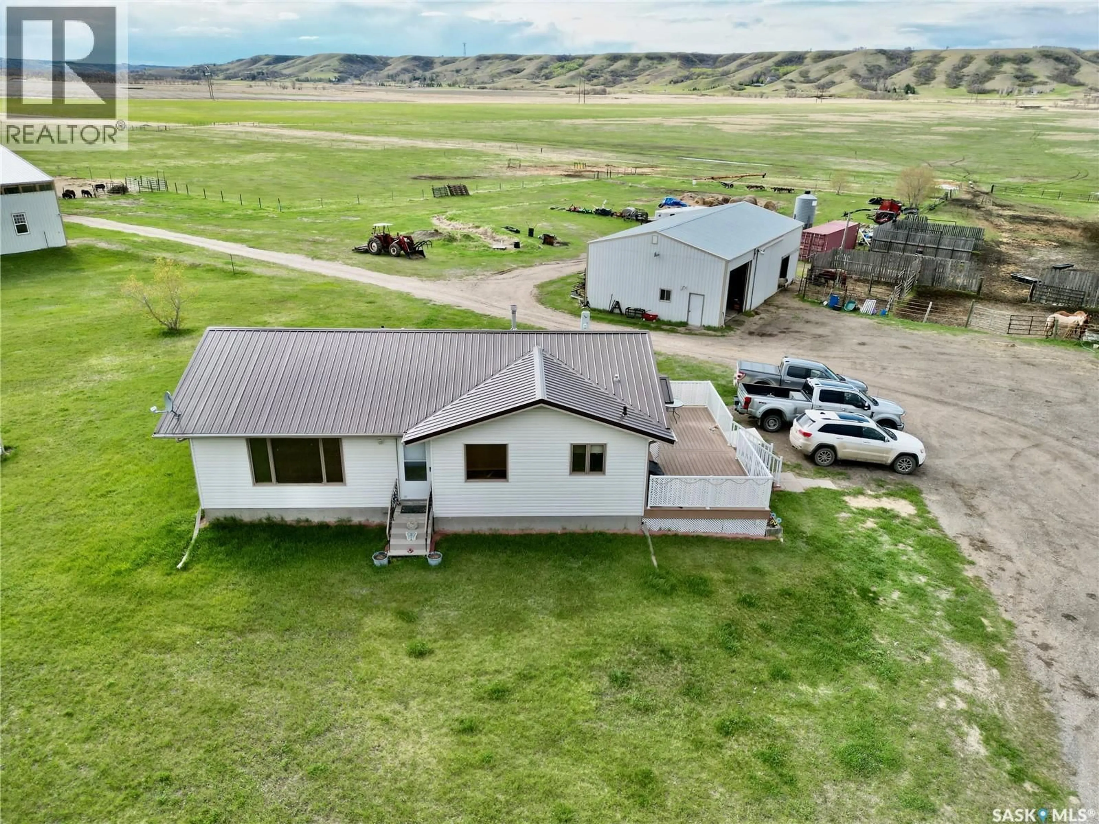 A pic from outside/outdoor area/front of a property/back of a property/a pic from drone, building for LUDWIG ACRES, Lumsden Rm No. 189 Saskatchewan S0G0W0