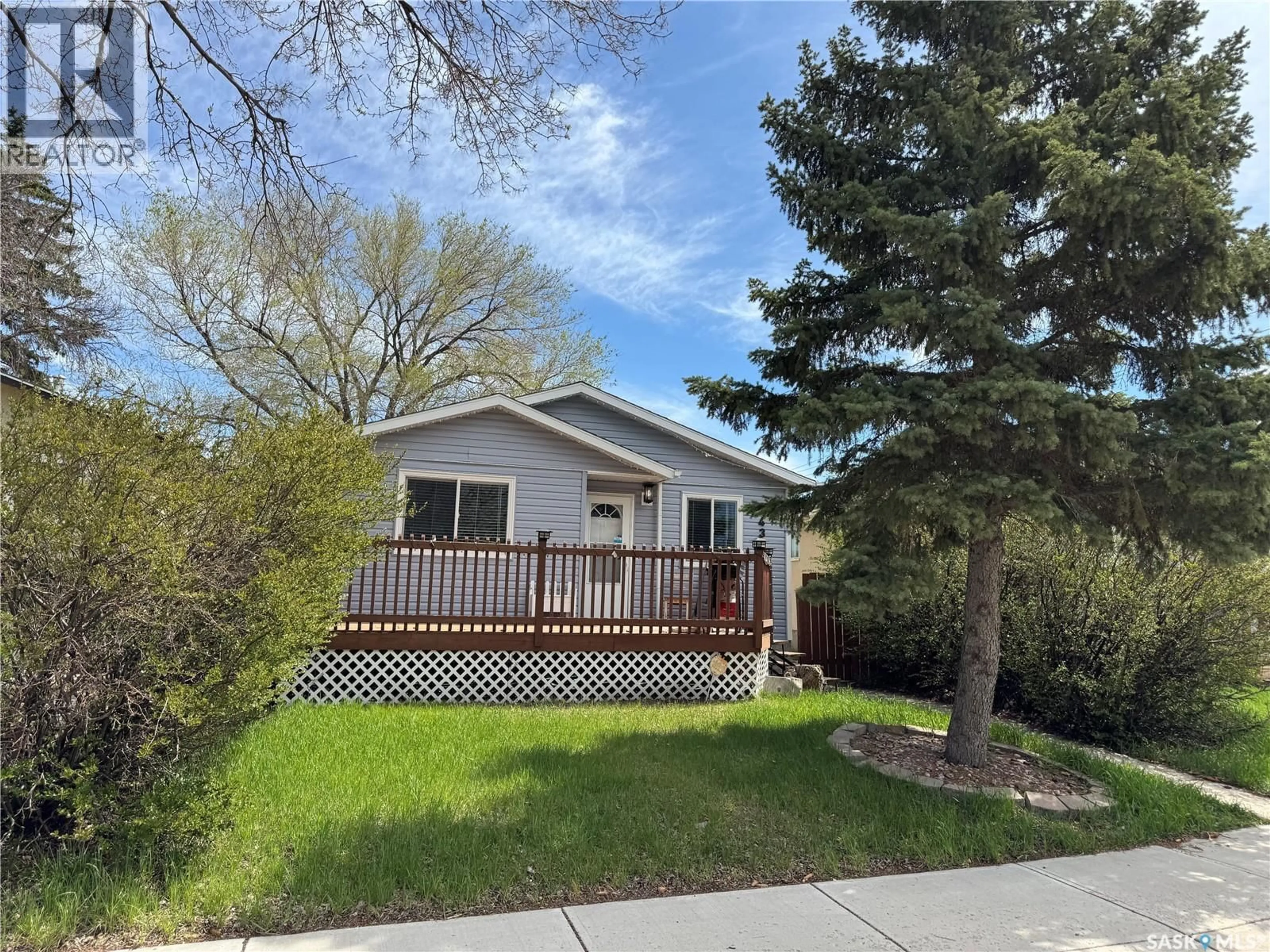 Home with vinyl exterior material, street for 43 MARSHALL CRESCENT, Regina Saskatchewan S4R4Y8