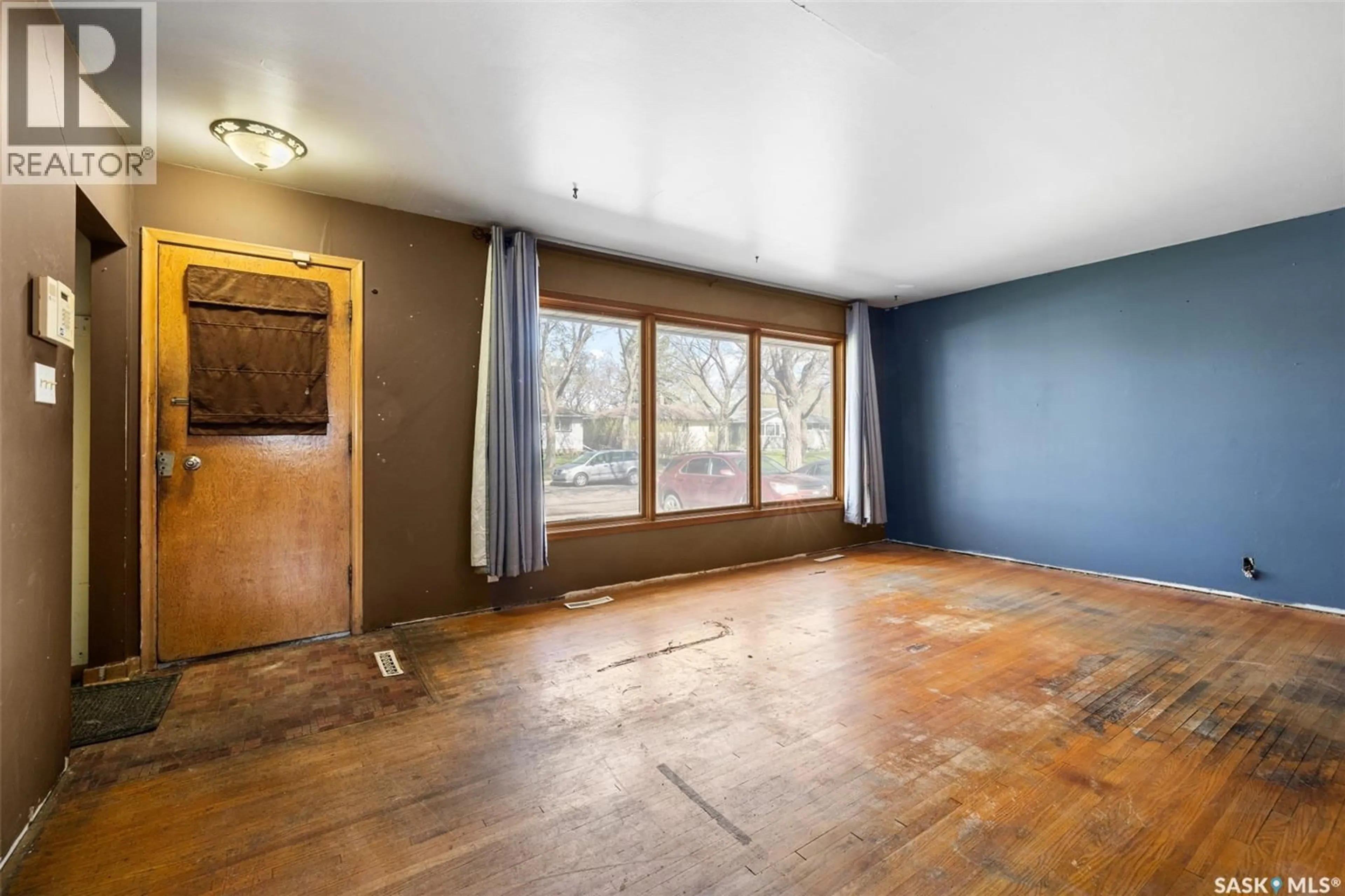 A pic of a room for 137 GARNET STREET, Regina Saskatchewan S4R3R9
