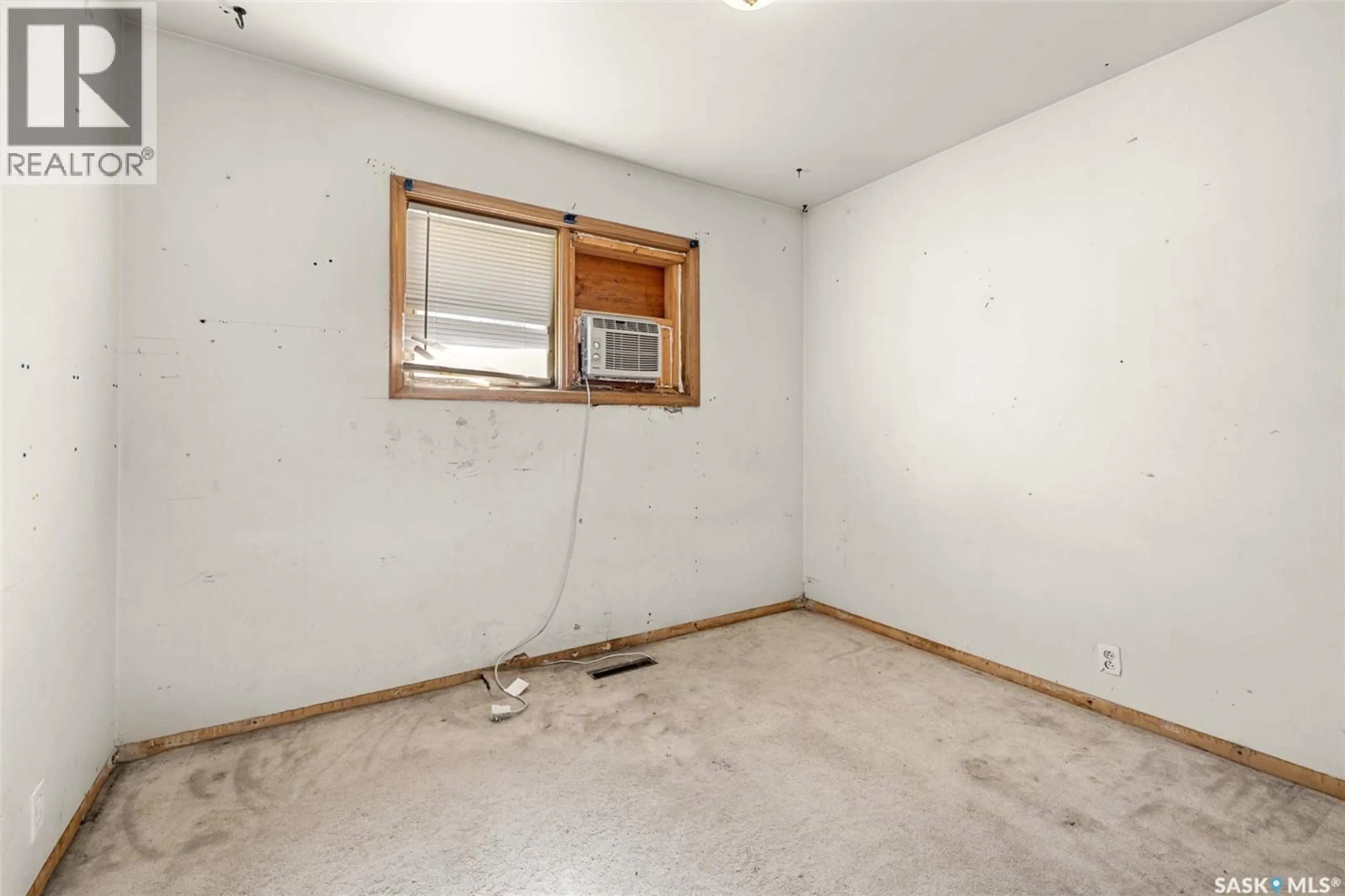 A pic of a room for 137 GARNET STREET, Regina Saskatchewan S4R3R9