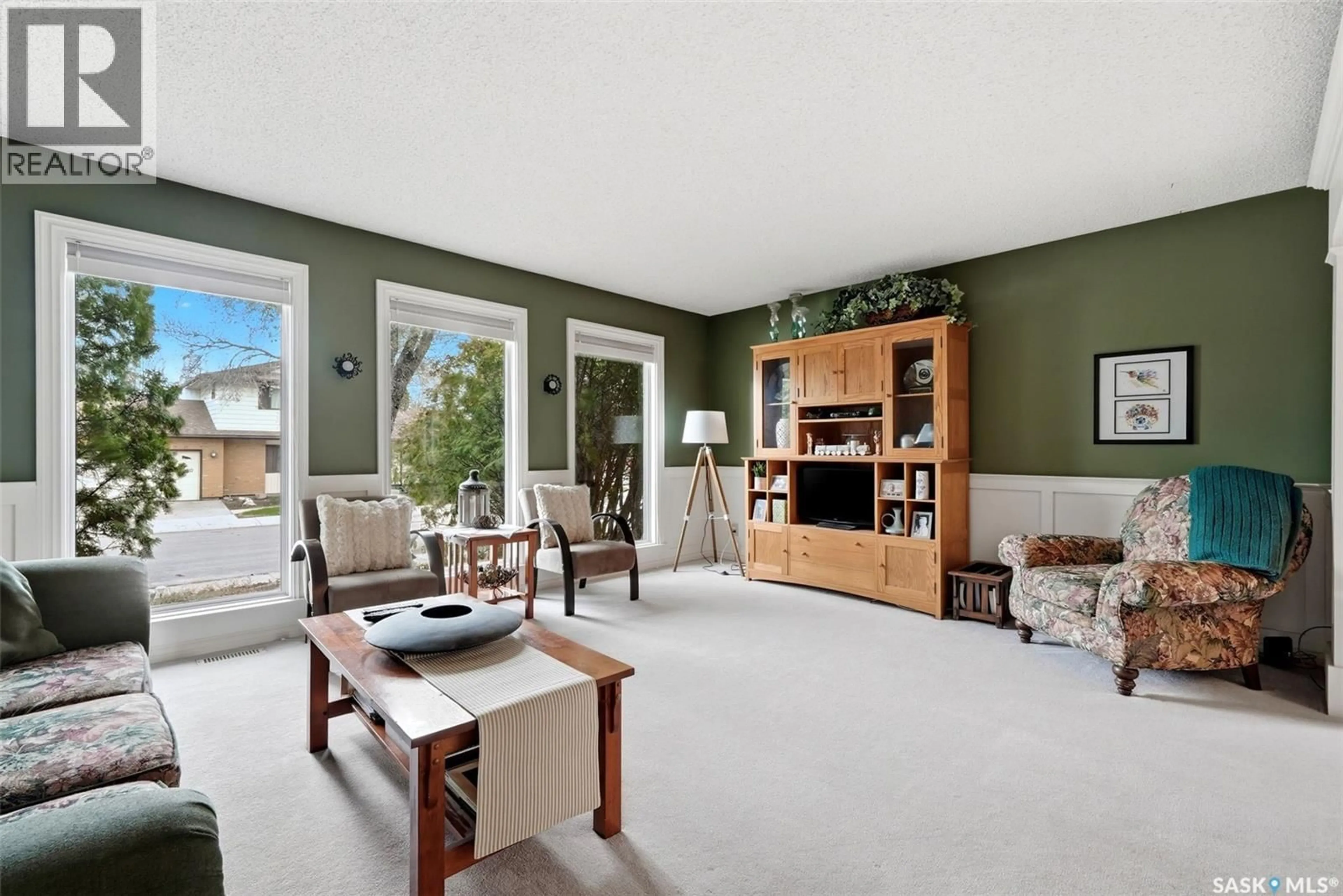 Living room with furniture, unknown for 7 COWIE ROAD, Regina Saskatchewan S4S6S2