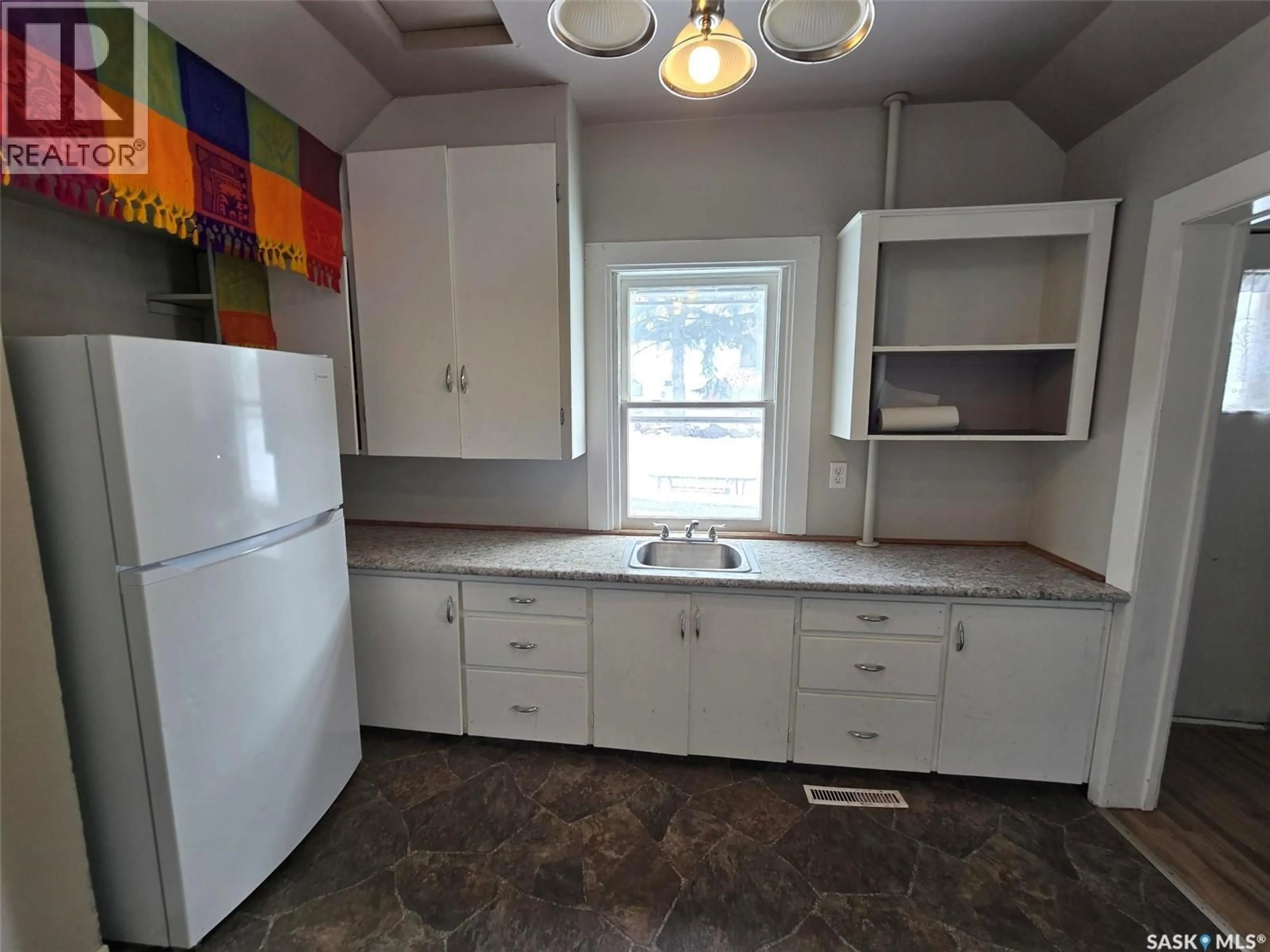 Standard kitchen, ceramic/tile floor for 814 SOUTHESK STREET, Whitewood Saskatchewan S0G5C0