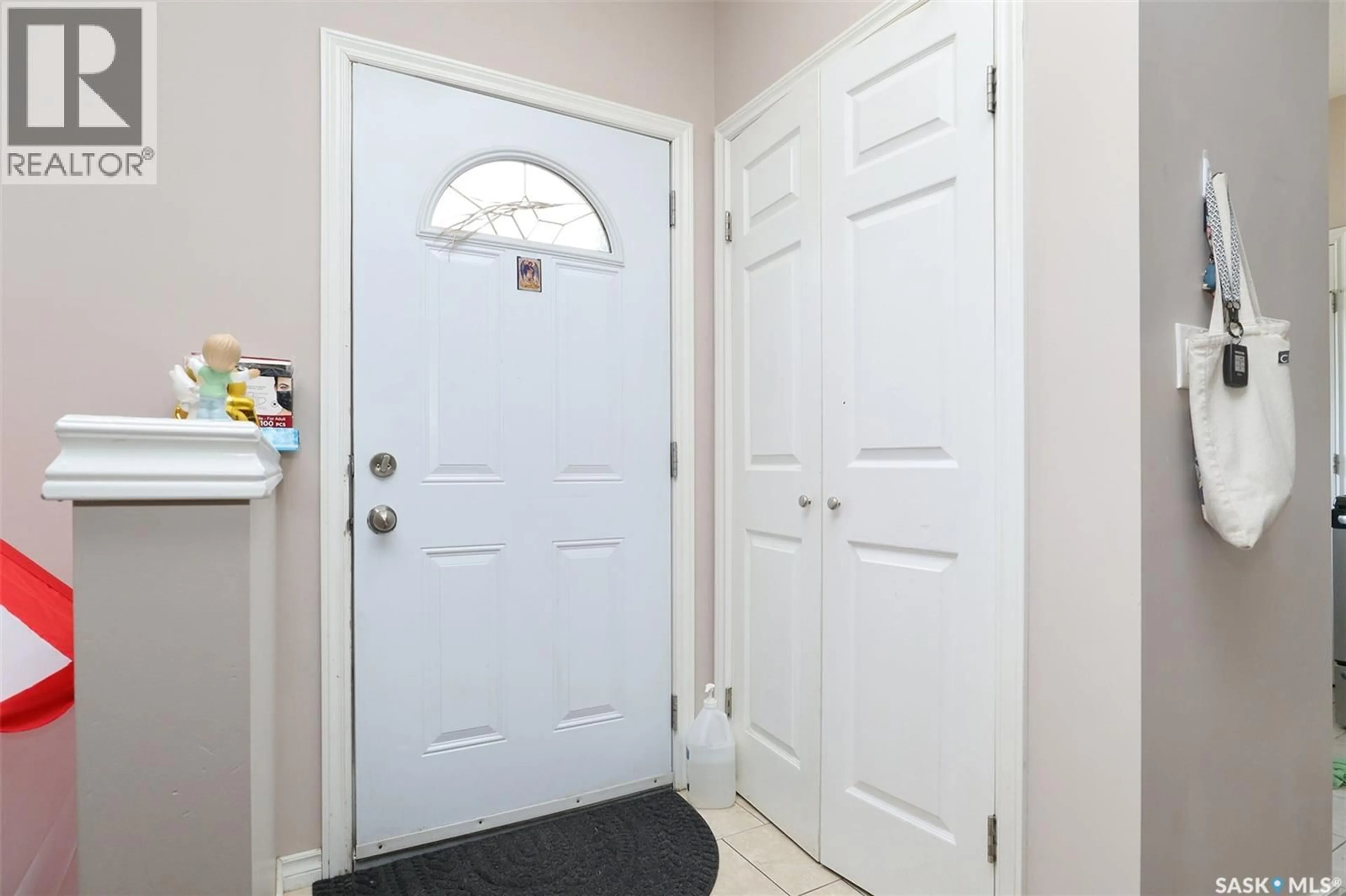 Indoor entryway for A&B - 1956 EDGAR STREET, Regina Saskatchewan S4N3K3