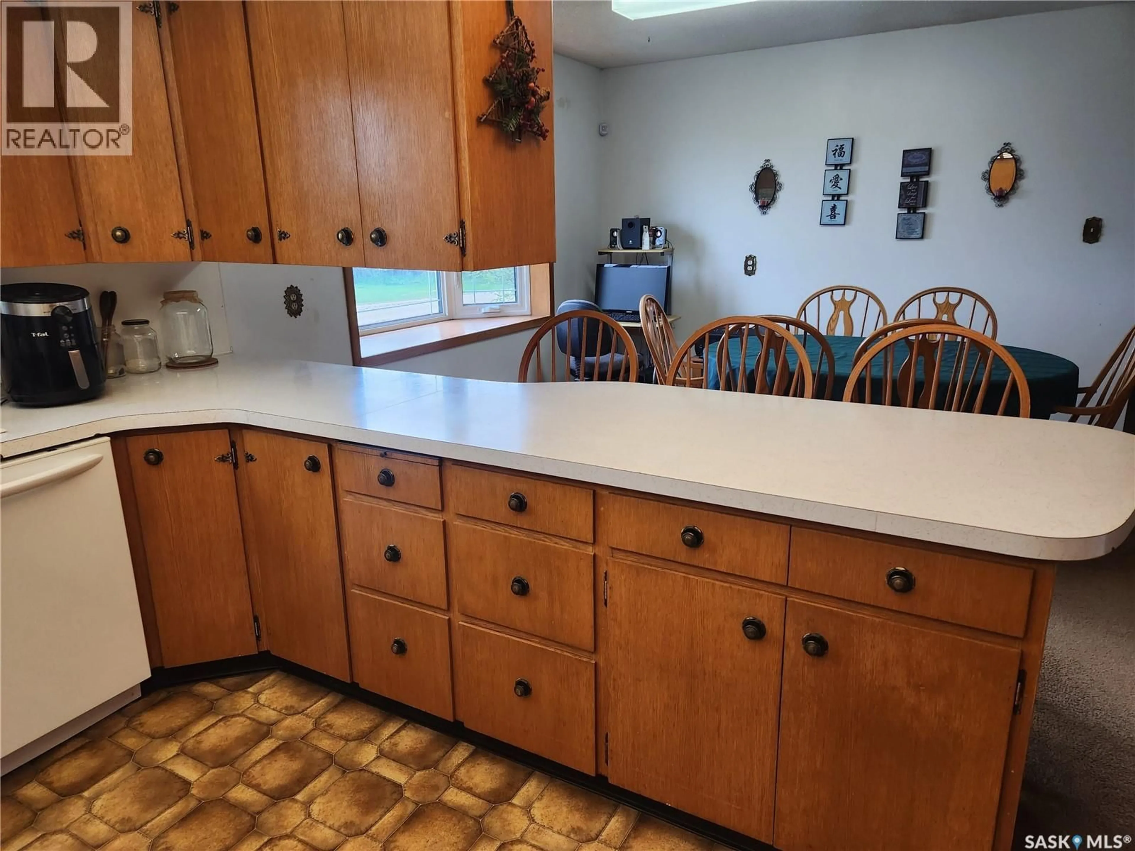 Standard kitchen, unknown for MAGNUS ACREAGE, Connaught Rm No. 457 Saskatchewan S0E1T0