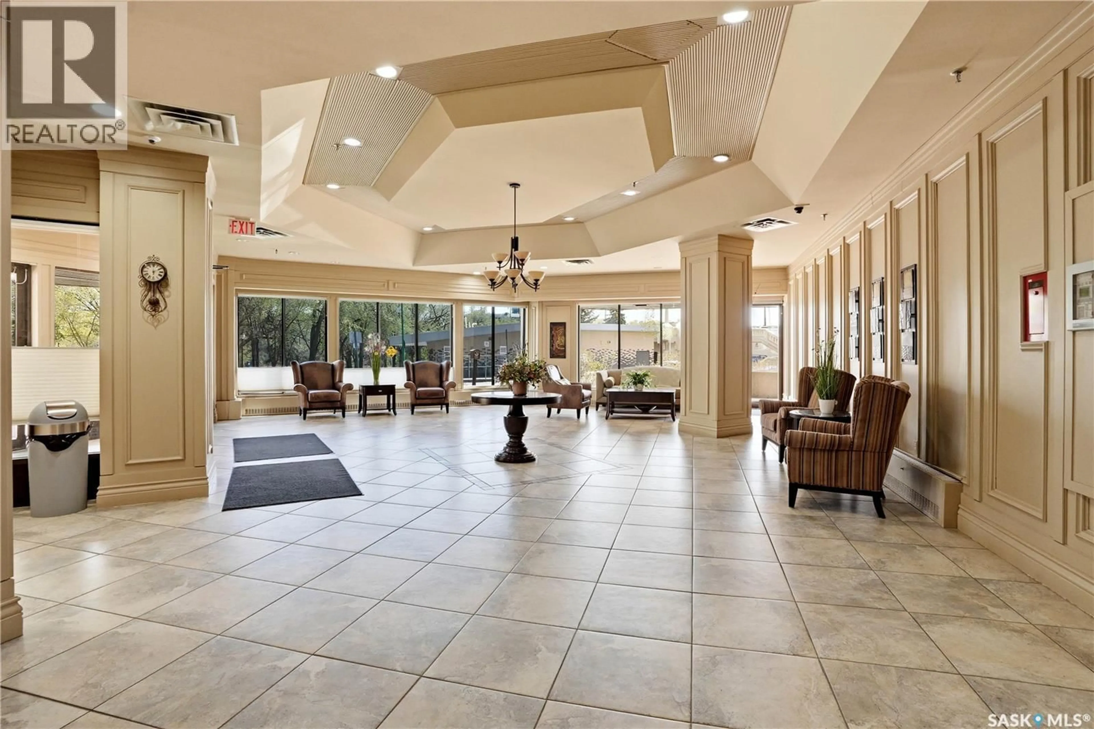 Lobby for 424 - 2160 SPADINA CRESCENT, Saskatoon Saskatchewan S7K6X7
