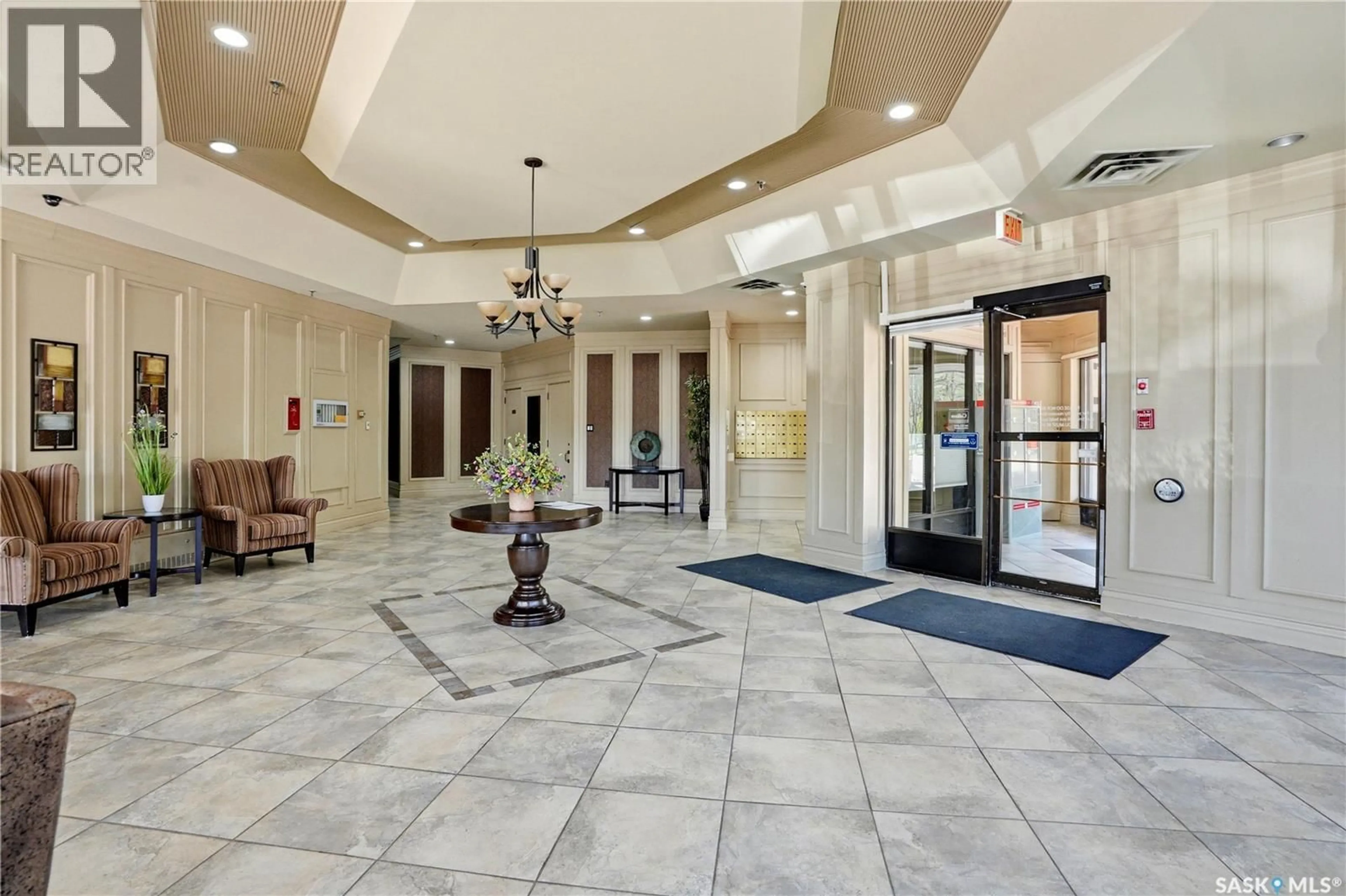 Lobby for 424 - 2160 SPADINA CRESCENT, Saskatoon Saskatchewan S7K6X7