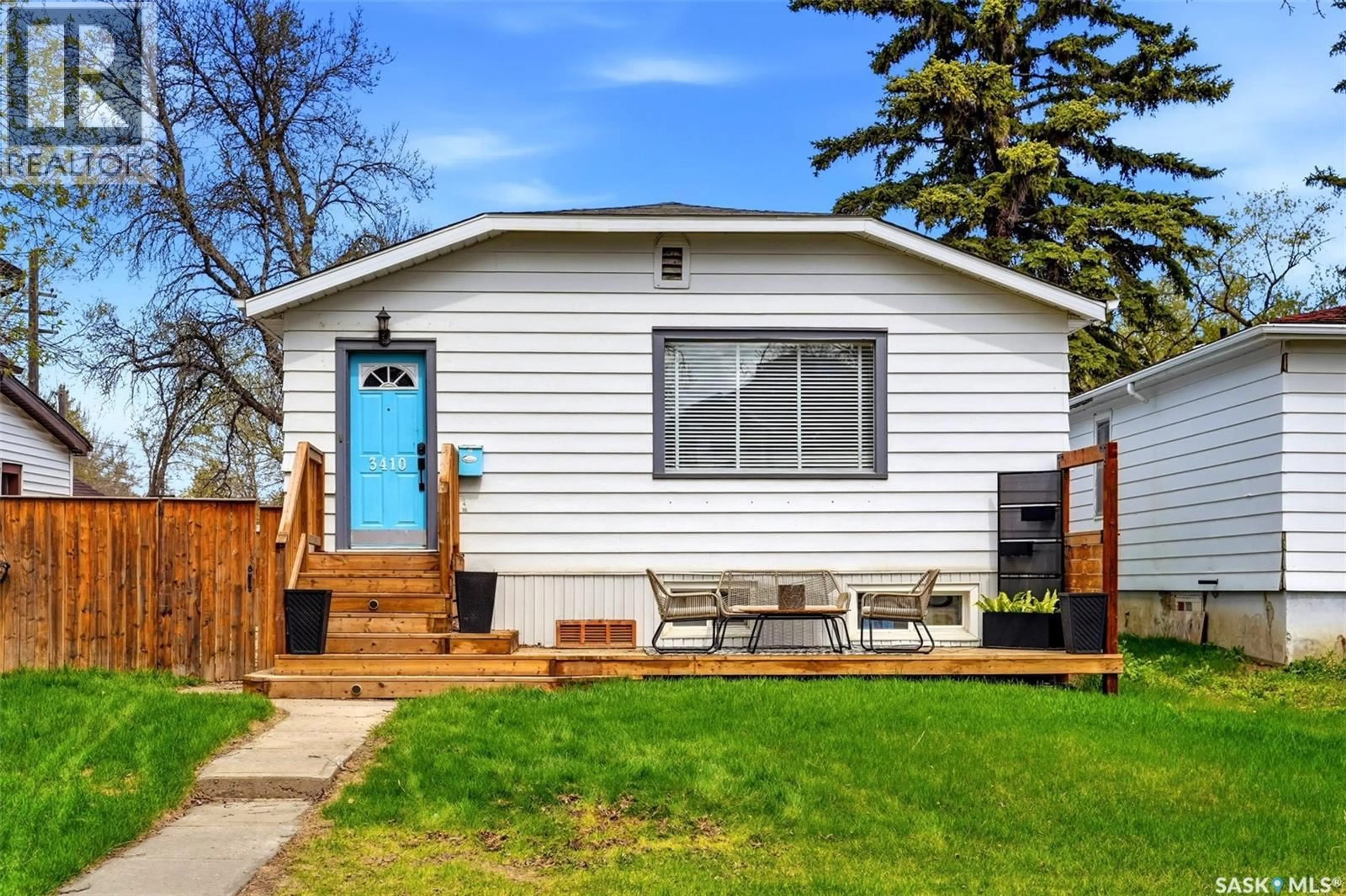 Home with vinyl exterior material, street for 3410 MCCALLUM AVENUE, Regina Saskatchewan S4S0S1