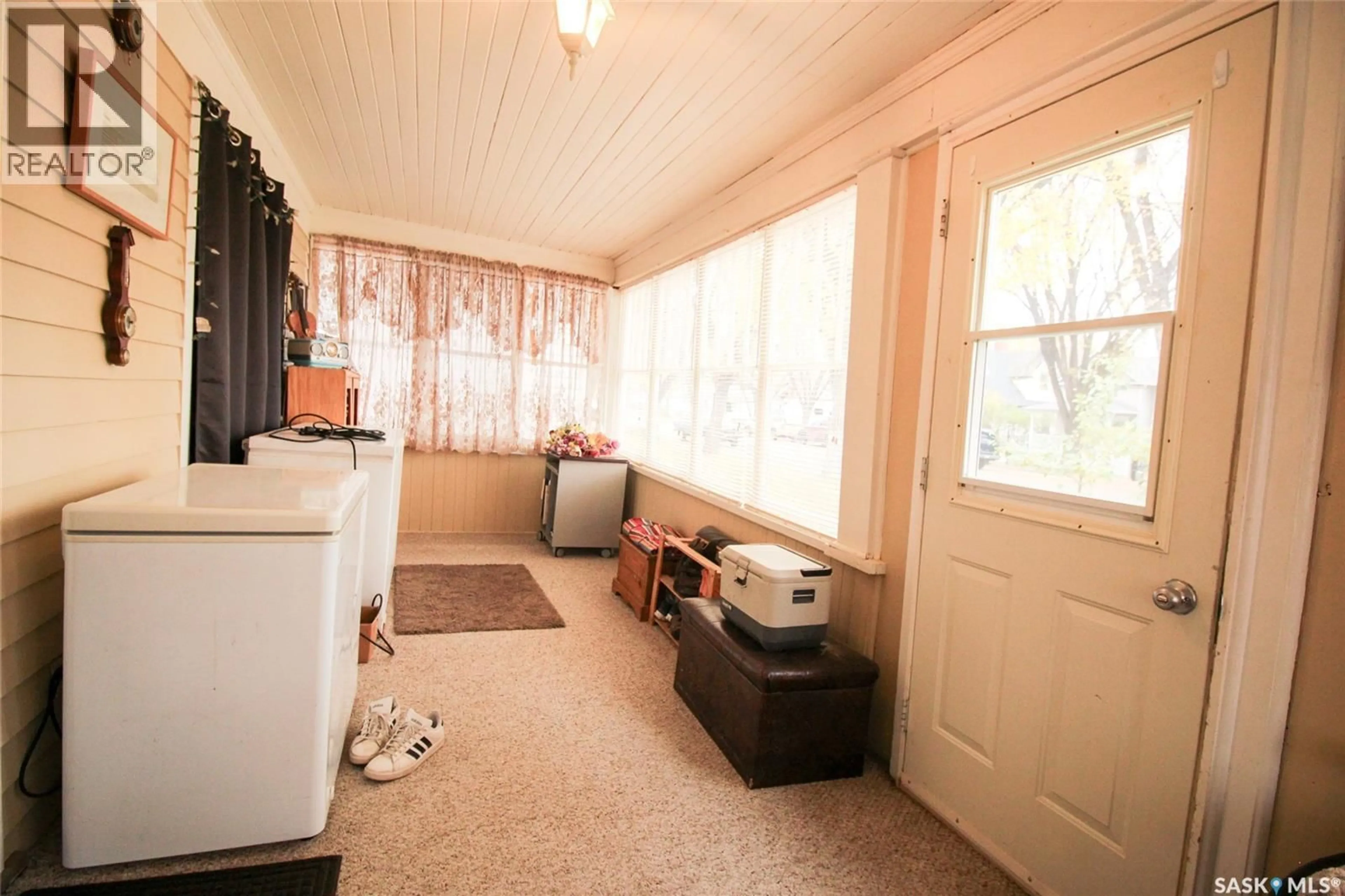 A pic of a room for 515 1ST STREET E, Shaunavon Saskatchewan S0N2M0