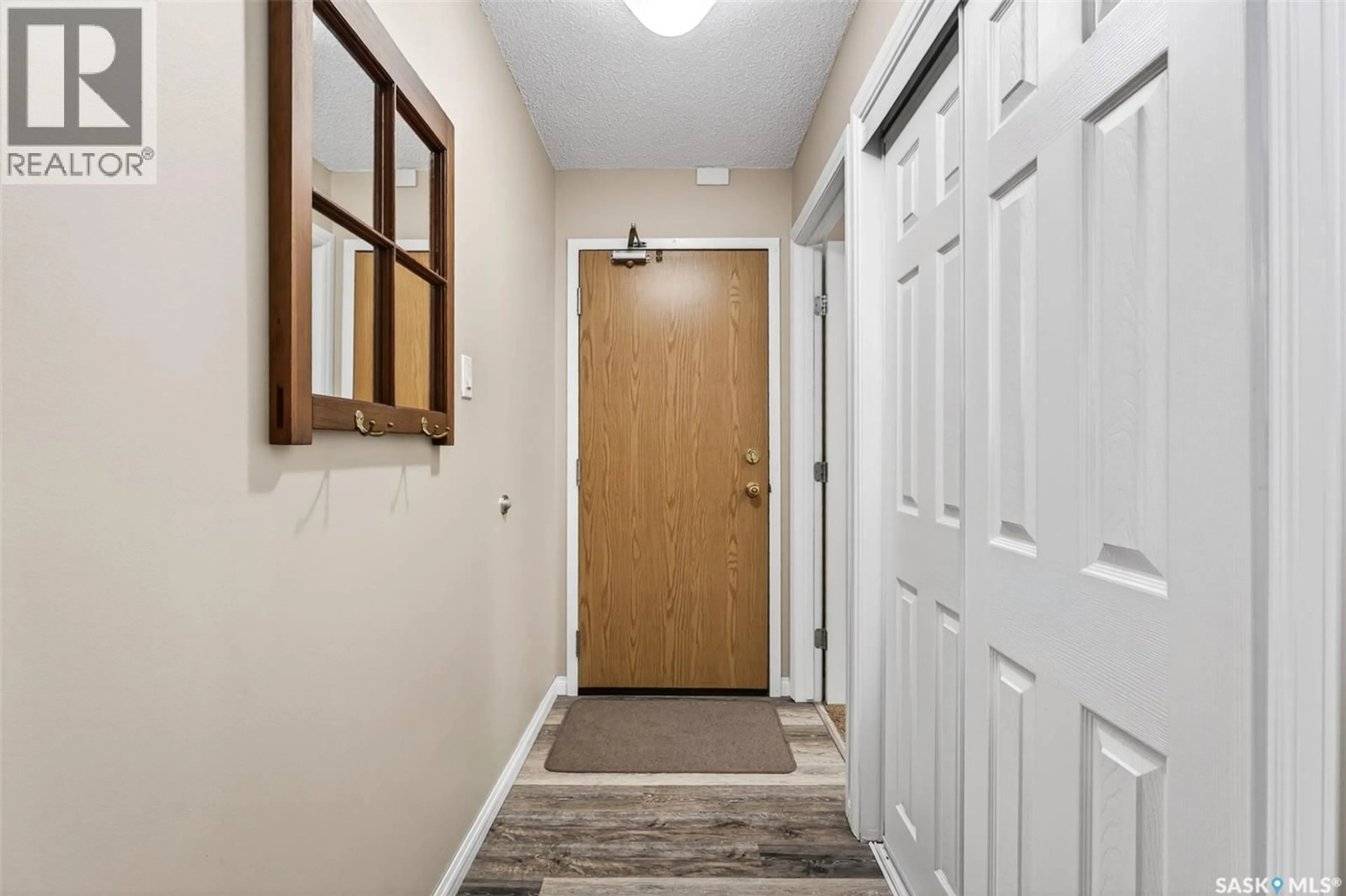 Indoor entryway for 55 - 308 WOOD LILY DRIVE, Moose Jaw Saskatchewan S6J1H1