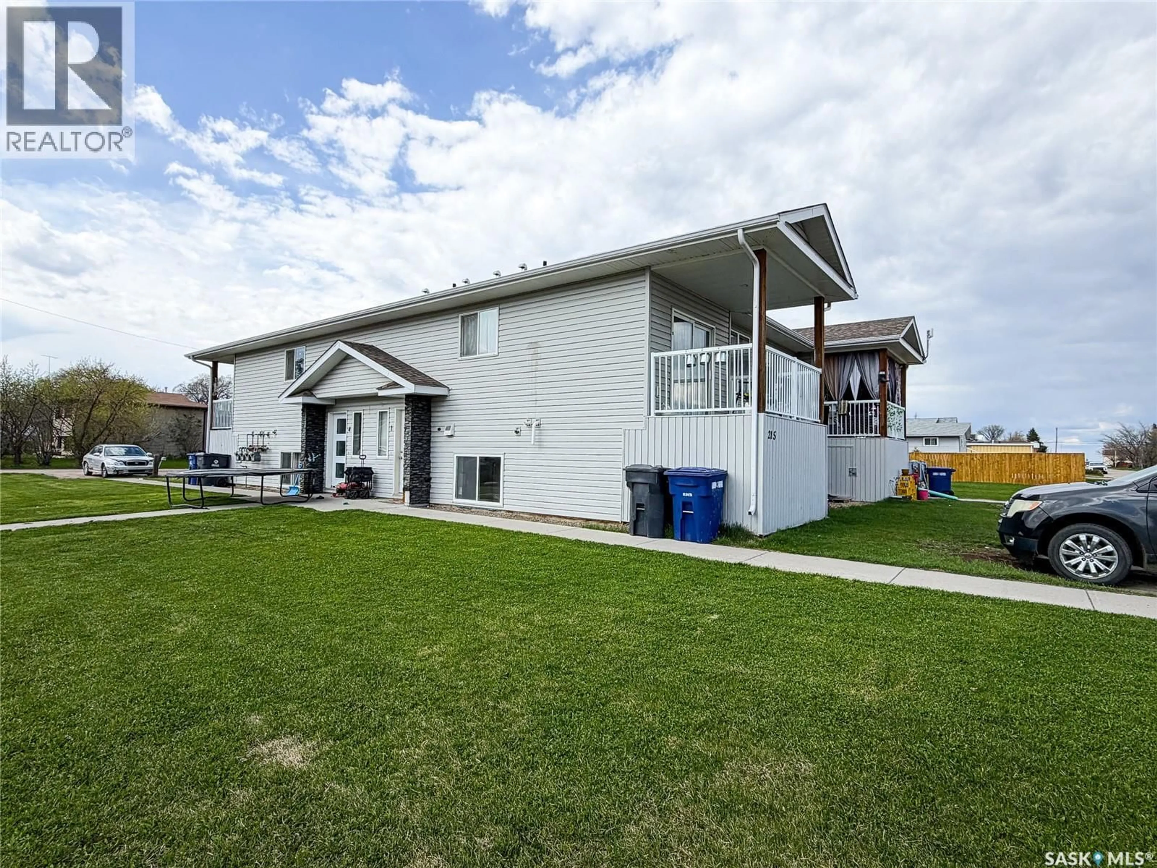 Unknown for 215 2ND STREET, Meadow Lake Saskatchewan S9X1C7