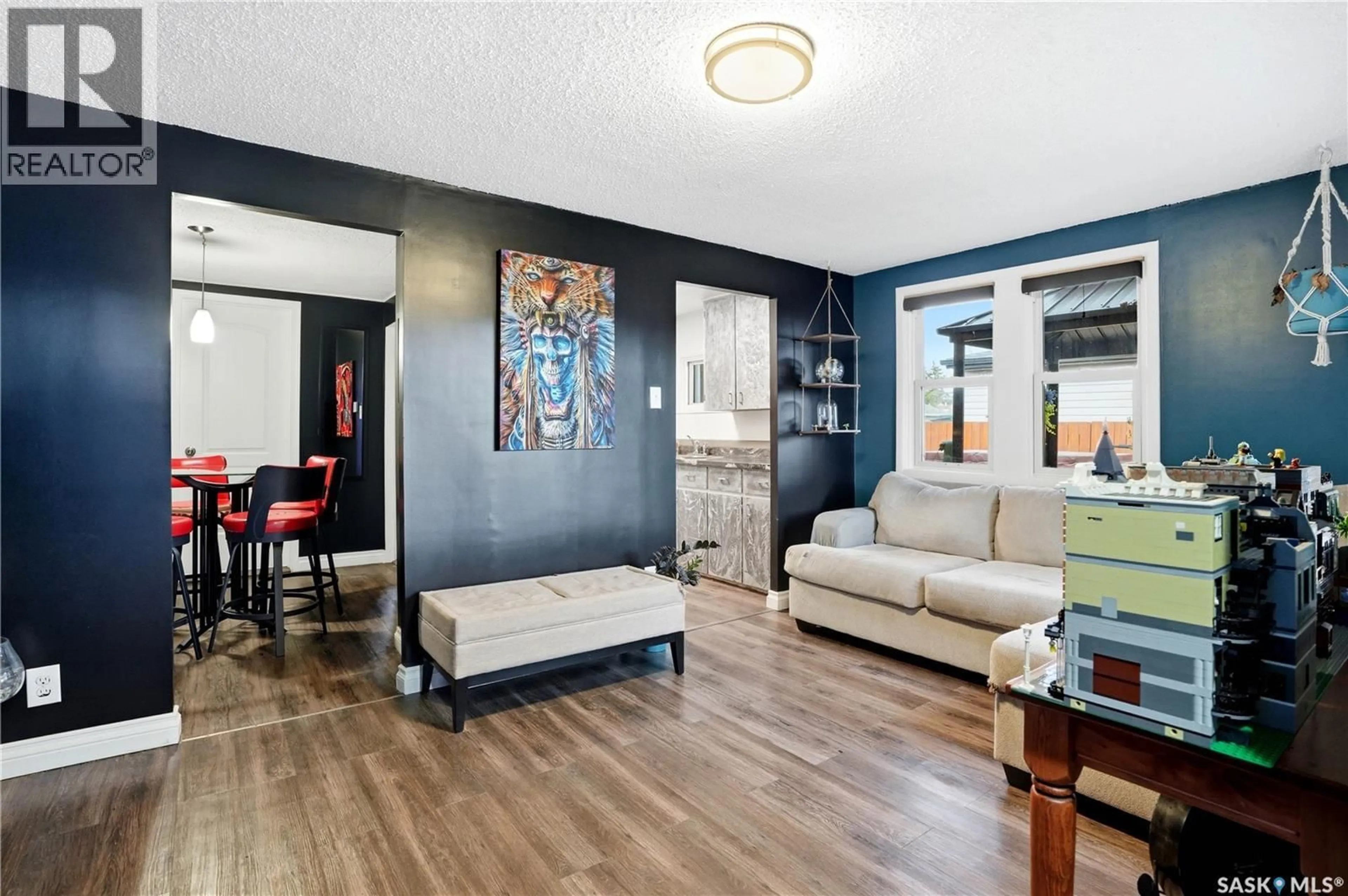 Living room with furniture, unknown for 908 L AVENUE, Saskatoon Saskatchewan S7L2R6