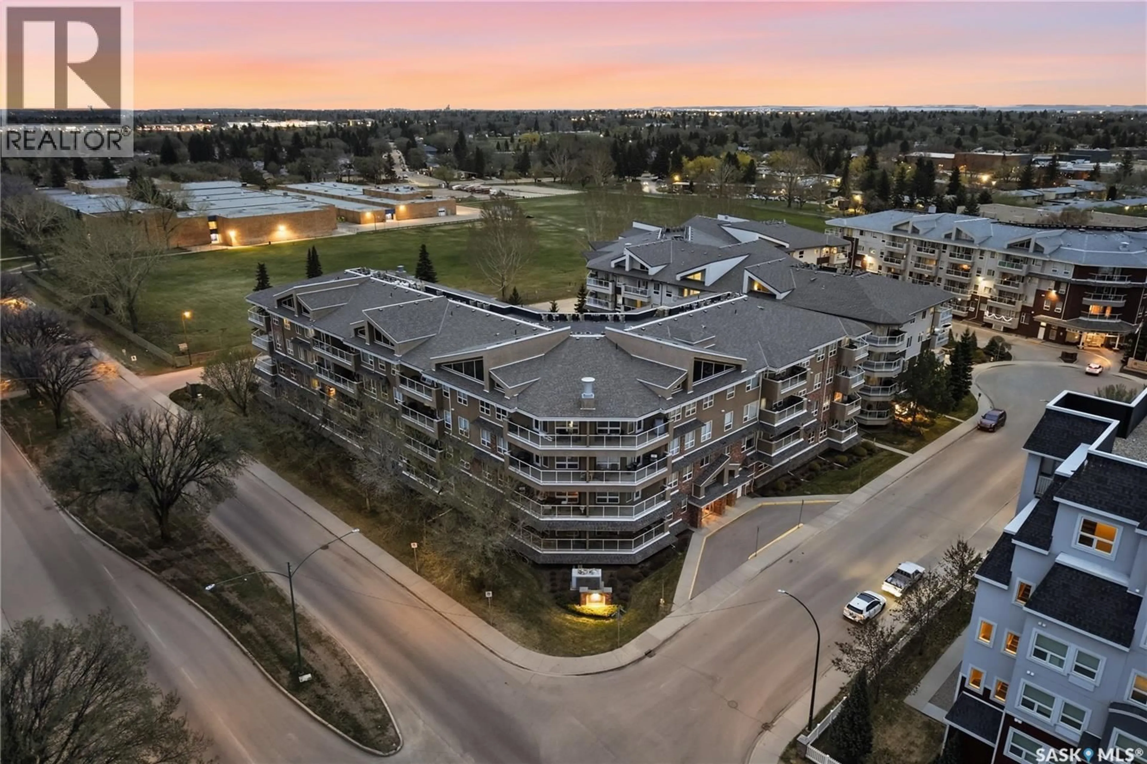 A pic from outside/outdoor area/front of a property/back of a property/a pic from drone, unknown for 210 102 ARMISTICE WAY, Saskatoon Saskatchewan S7J2Z6