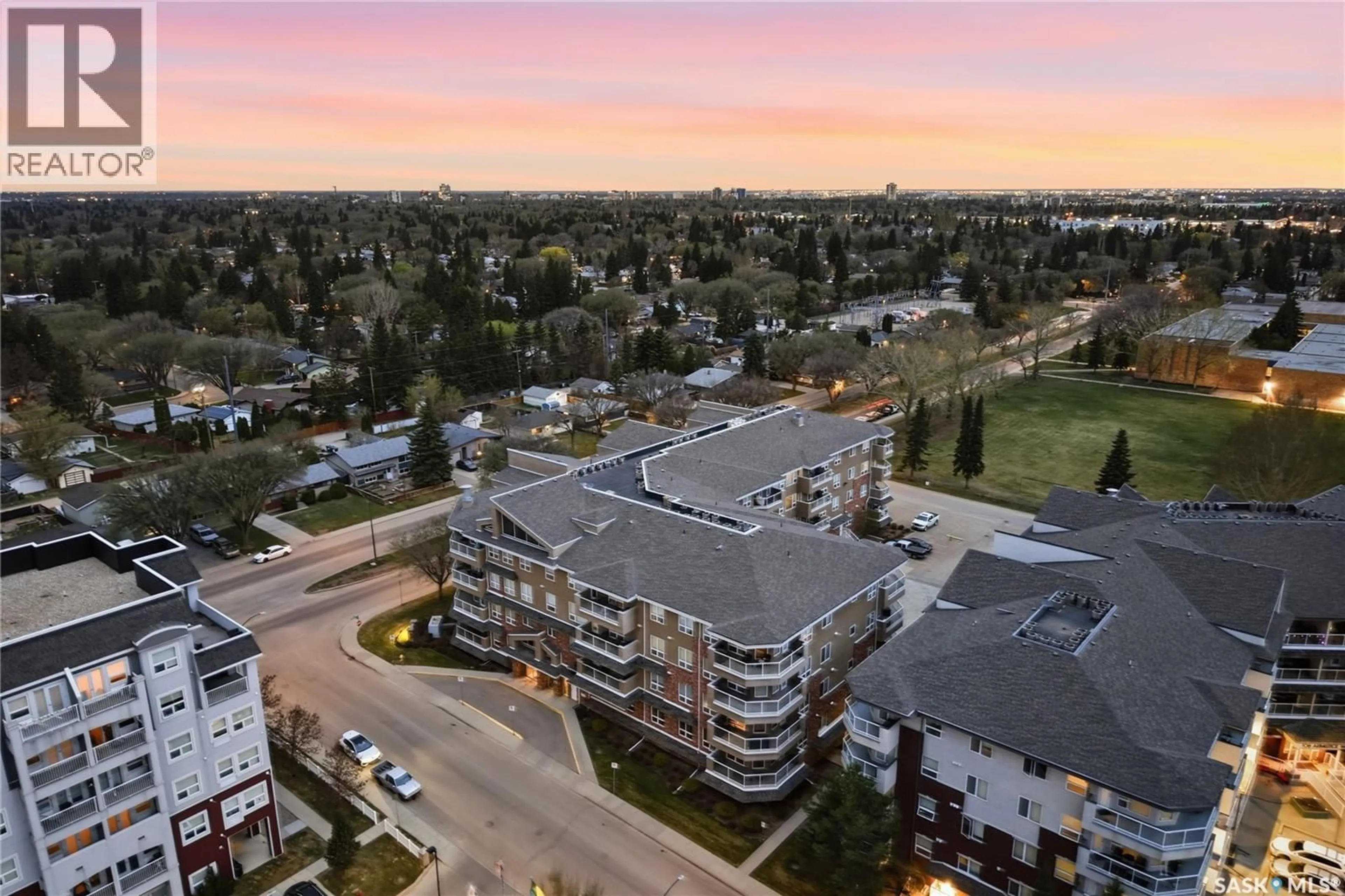 A pic from outside/outdoor area/front of a property/back of a property/a pic from drone, city buildings view from balcony for 210 102 ARMISTICE WAY, Saskatoon Saskatchewan S7J2Z6