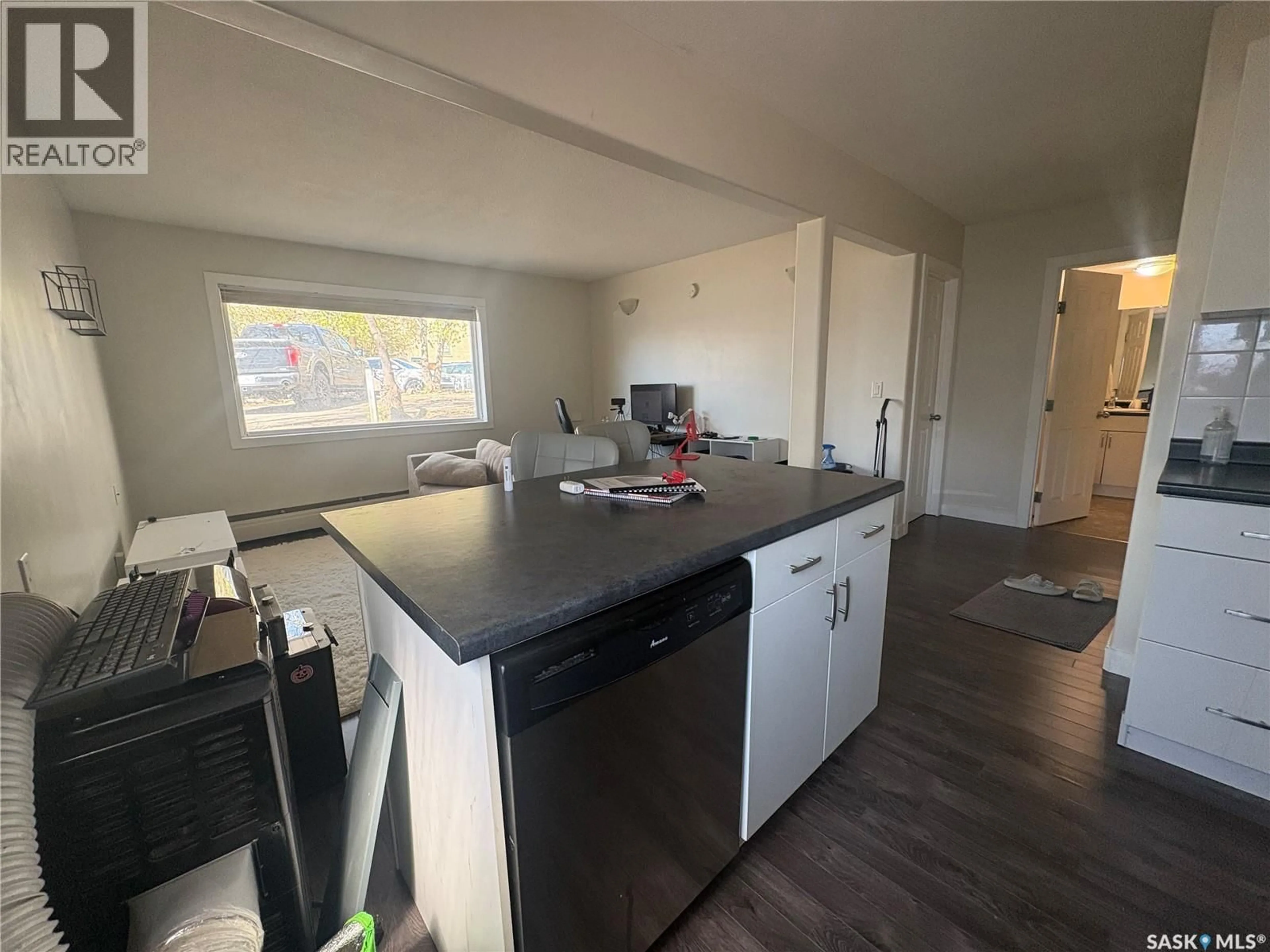 Unknown for 2060 LORNE STREET, Regina Saskatchewan S4P2M2