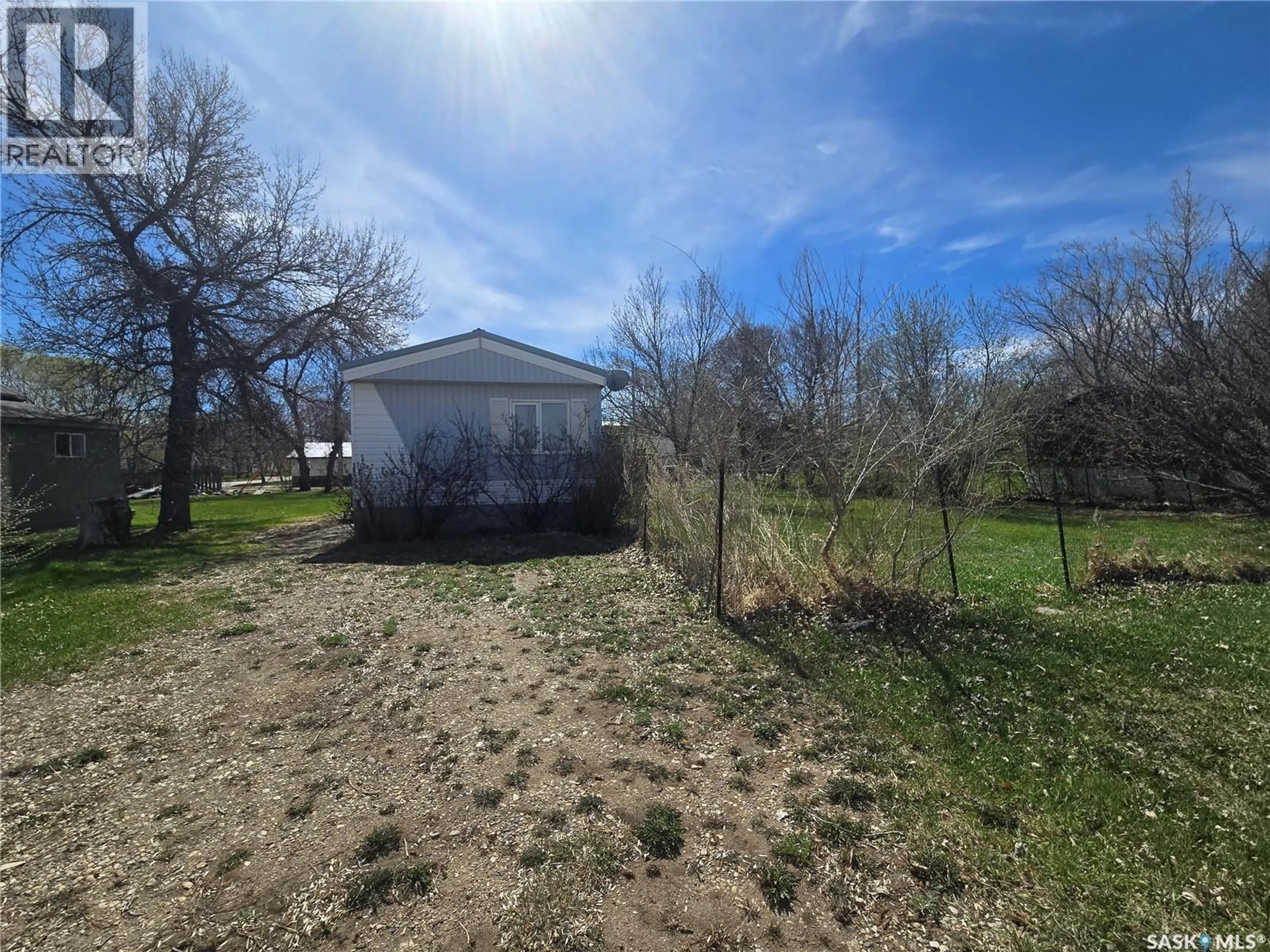 Shed for 212 RAILWAY AVENUE, Lampman Saskatchewan S0C1N0