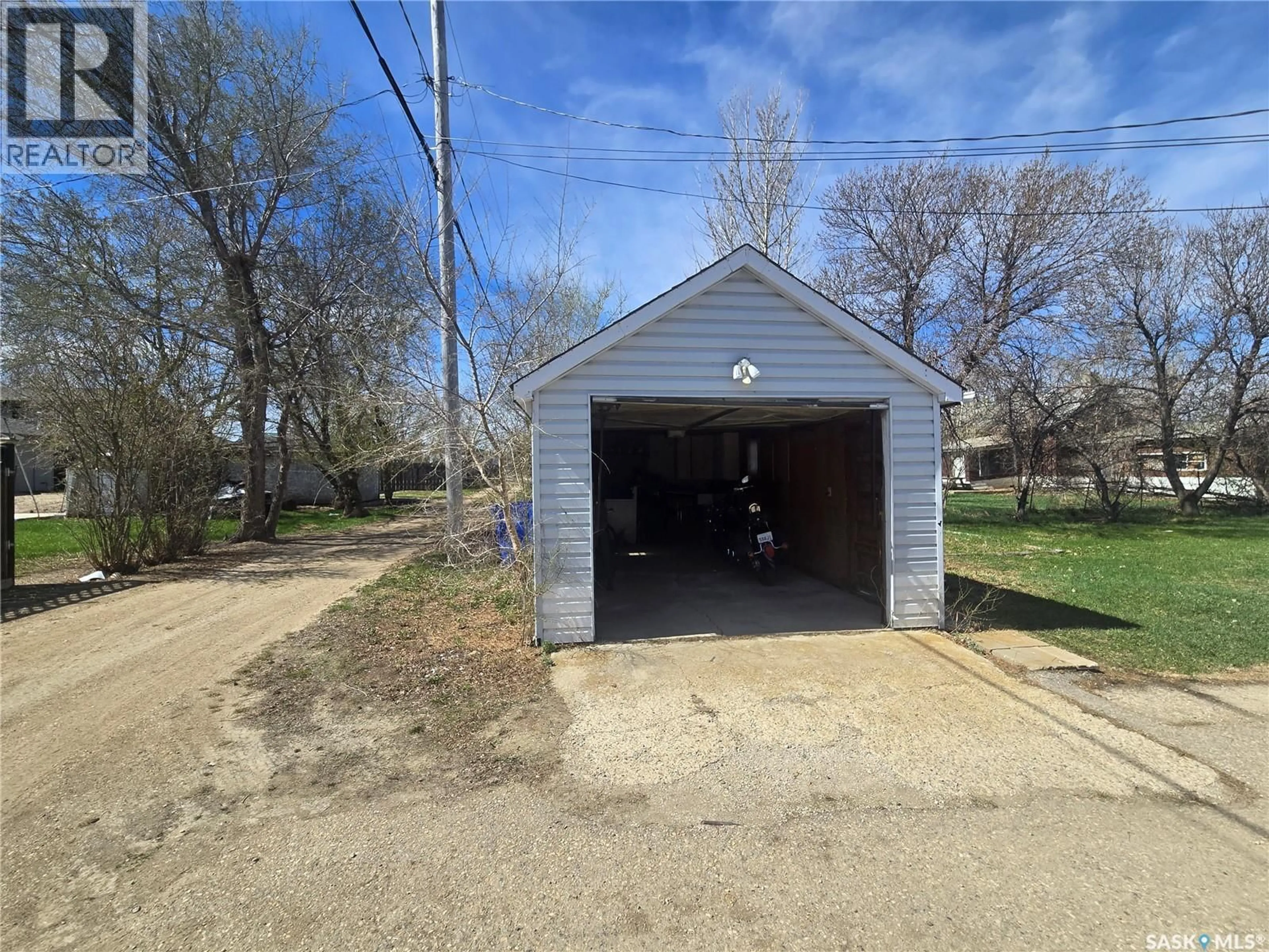 Shed for 212 RAILWAY AVENUE, Lampman Saskatchewan S0C1N0