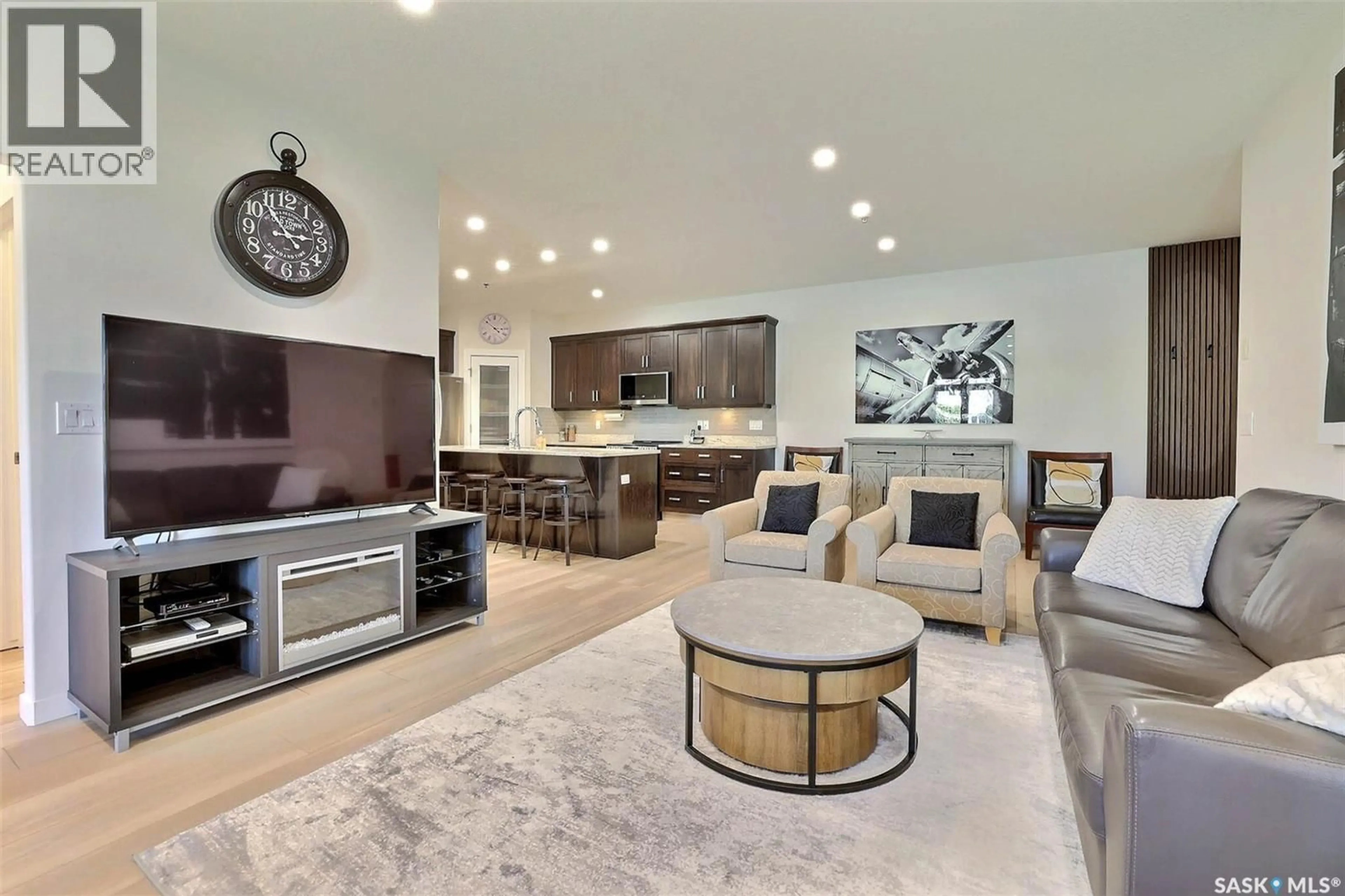 Living room with furniture, unknown for 103 - 4721 MCTAVISH STREET, Regina Saskatchewan S4S6H2