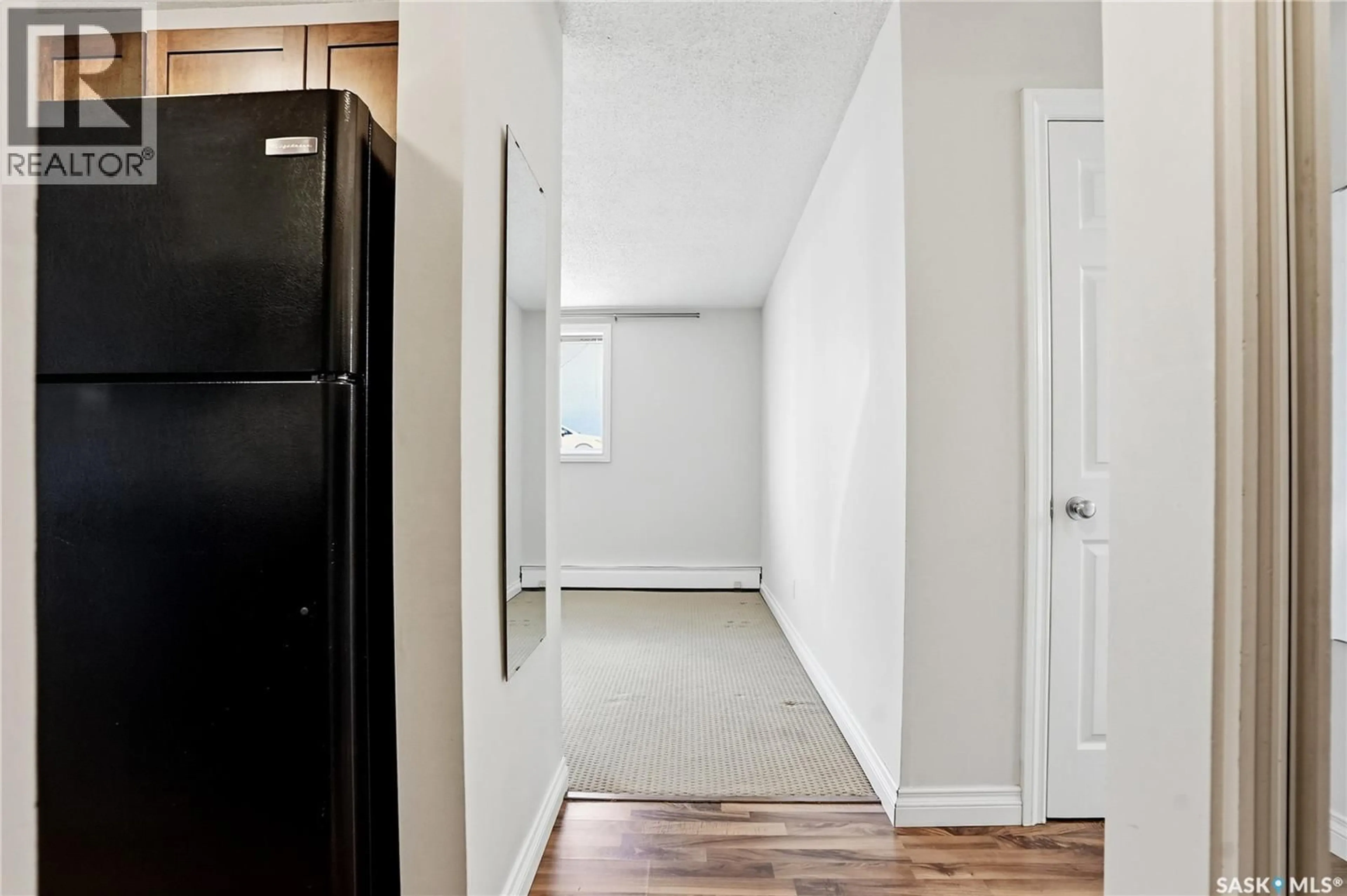 Unknown for 3 115 ACADIA DRIVE, Saskatoon Saskatchewan S7H4T8