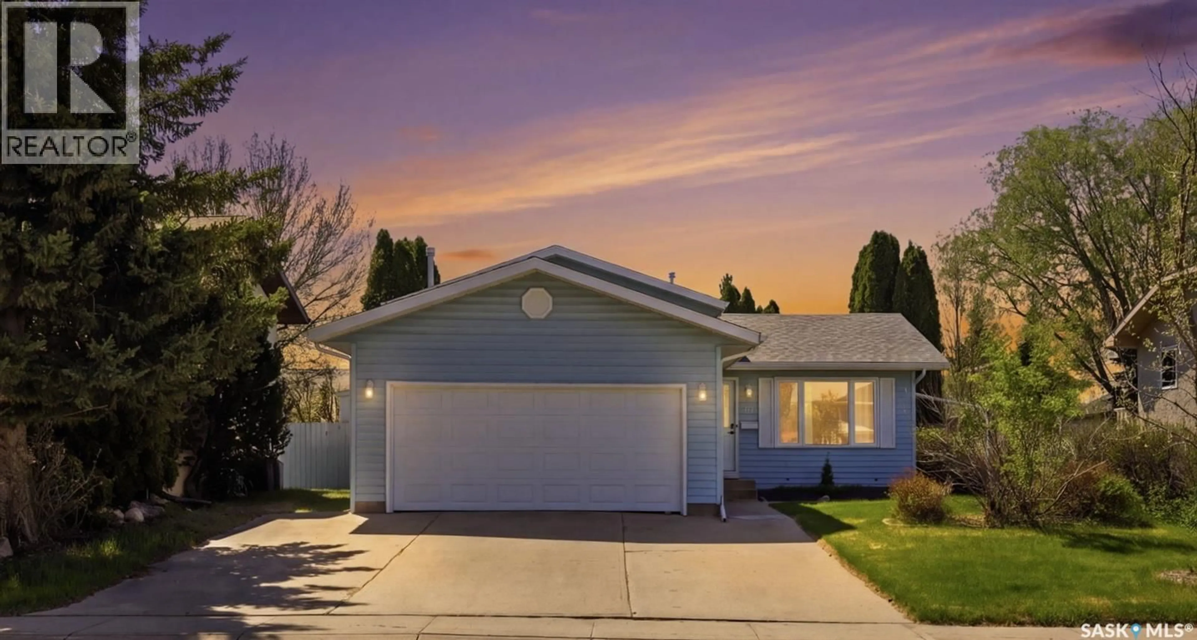 Home with vinyl exterior material, street for 230 KONIHOWSKI ROAD, Saskatoon Saskatchewan S7S1A7