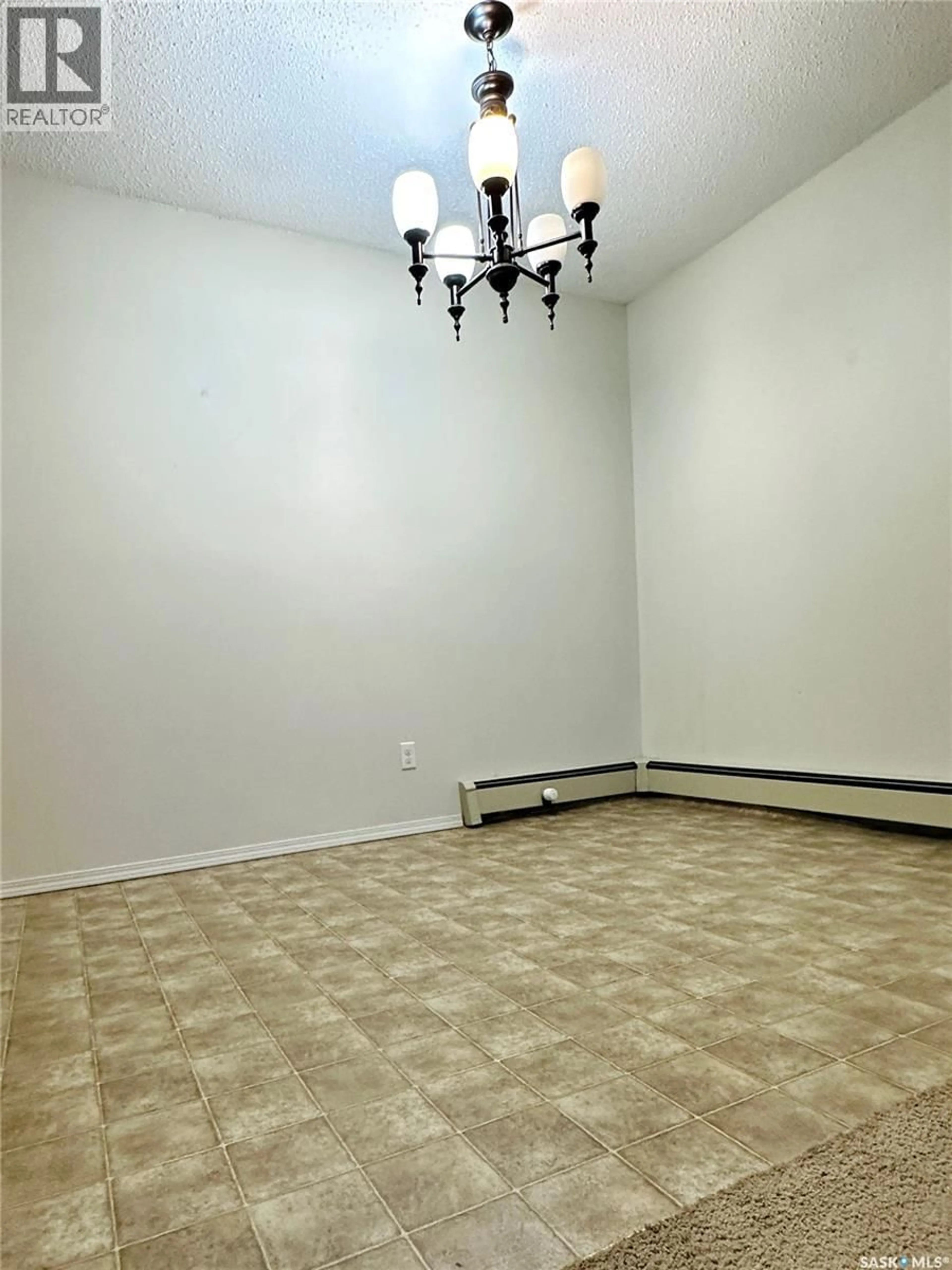 A pic of a room for 305 1110 9TH AVENUE NE, Swift Current Saskatchewan S9H2S9