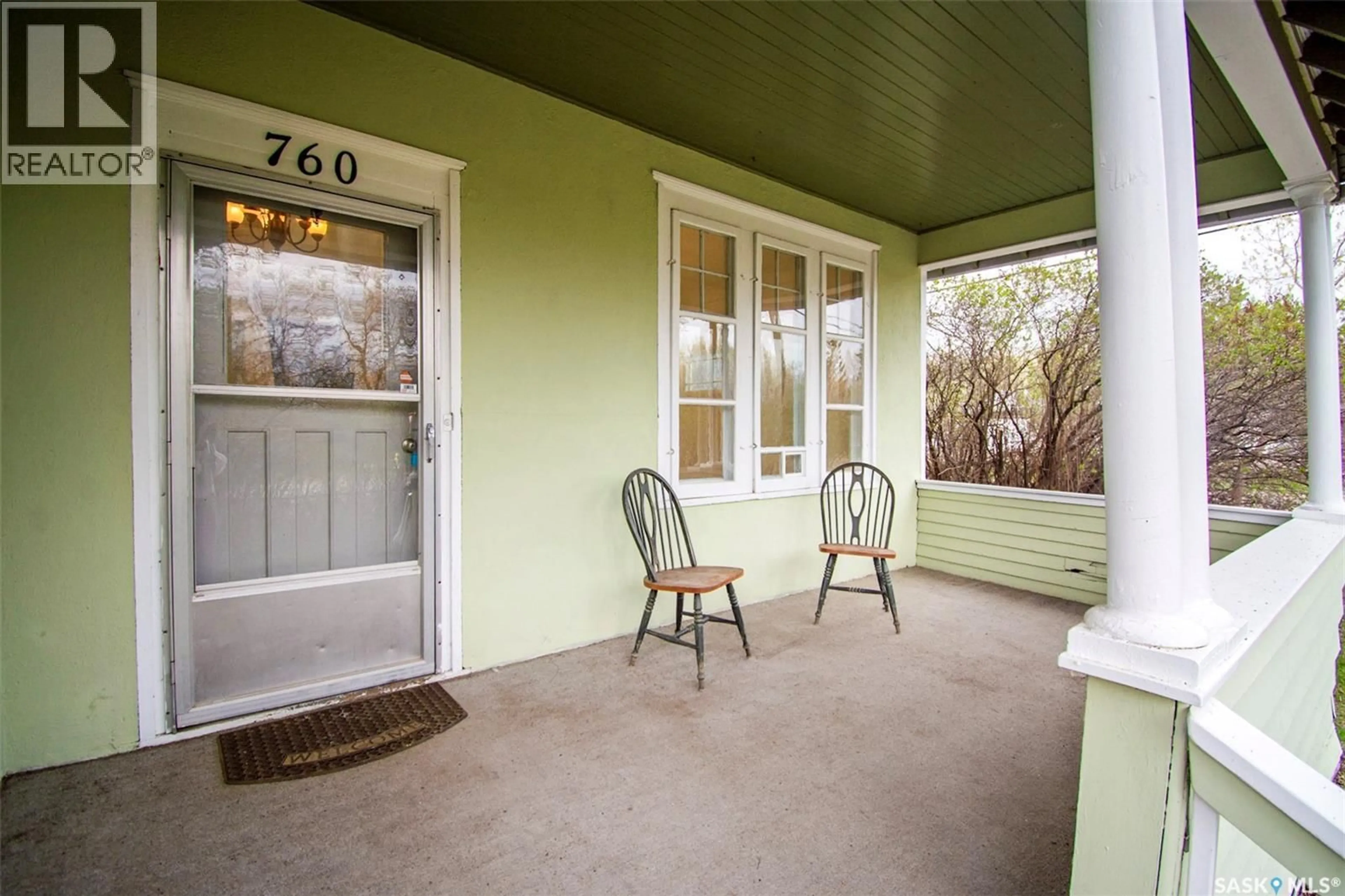Patio, street for 760 JAMES STREET, Lumsden Saskatchewan S0G3C0