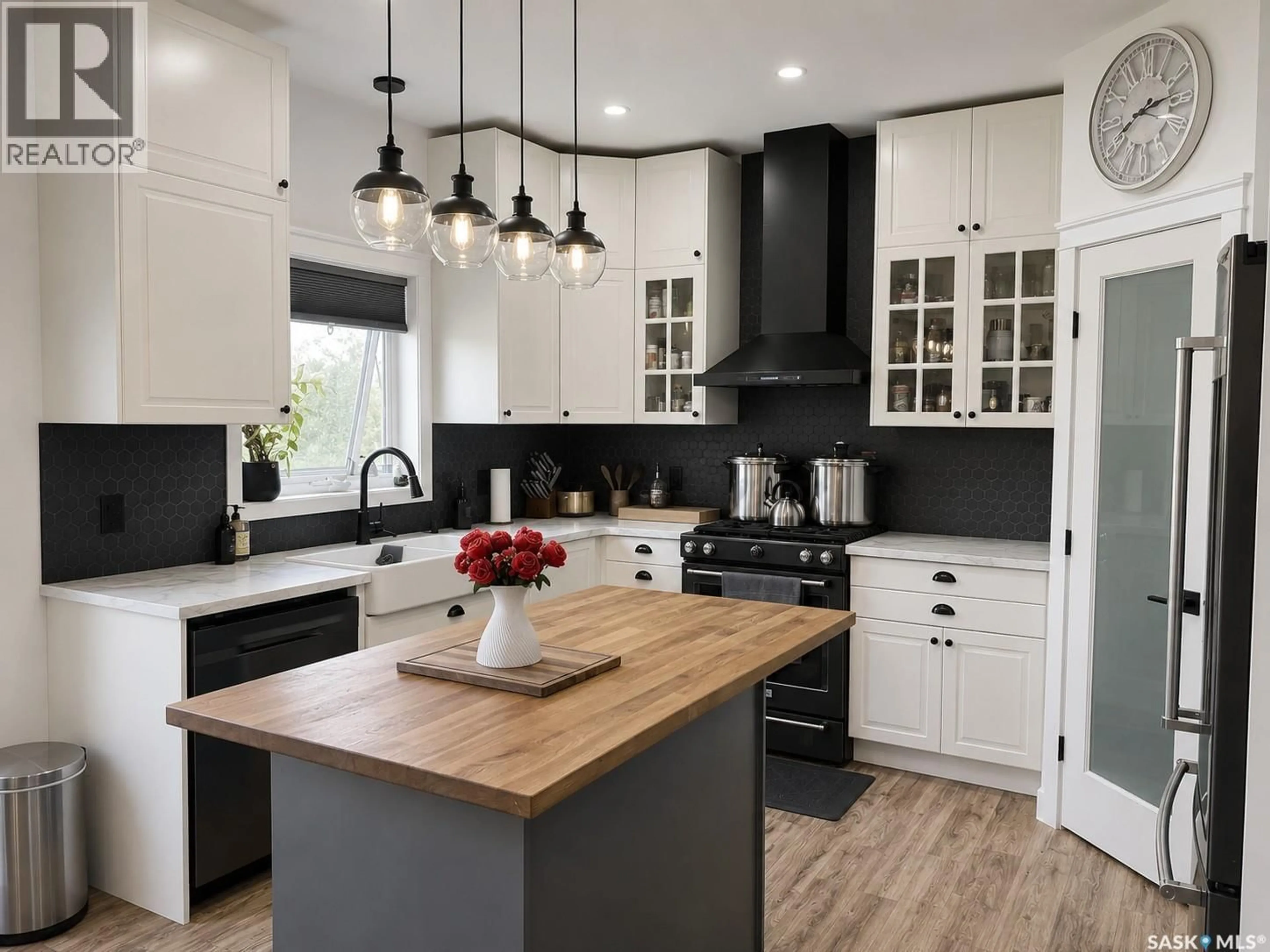 Contemporary kitchen, unknown for WIWCHAR ACREAGE, Vanscoy Rm No. 345 Saskatchewan S0L2L0