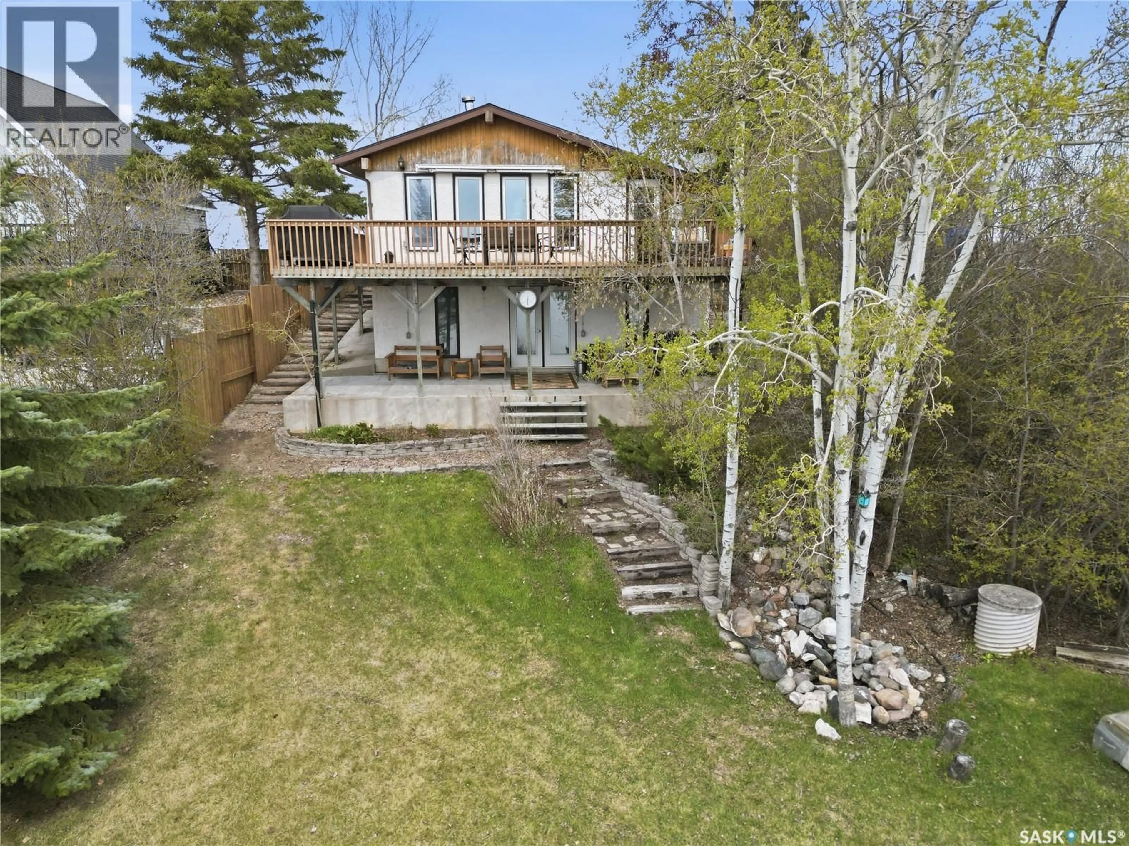 A pic from outside/outdoor area/front of a property/back of a property/a pic from drone, water/lake/river/ocean view for 24 LAKE AVENUE, Meota Rm No.468 Saskatchewan S0M1X0