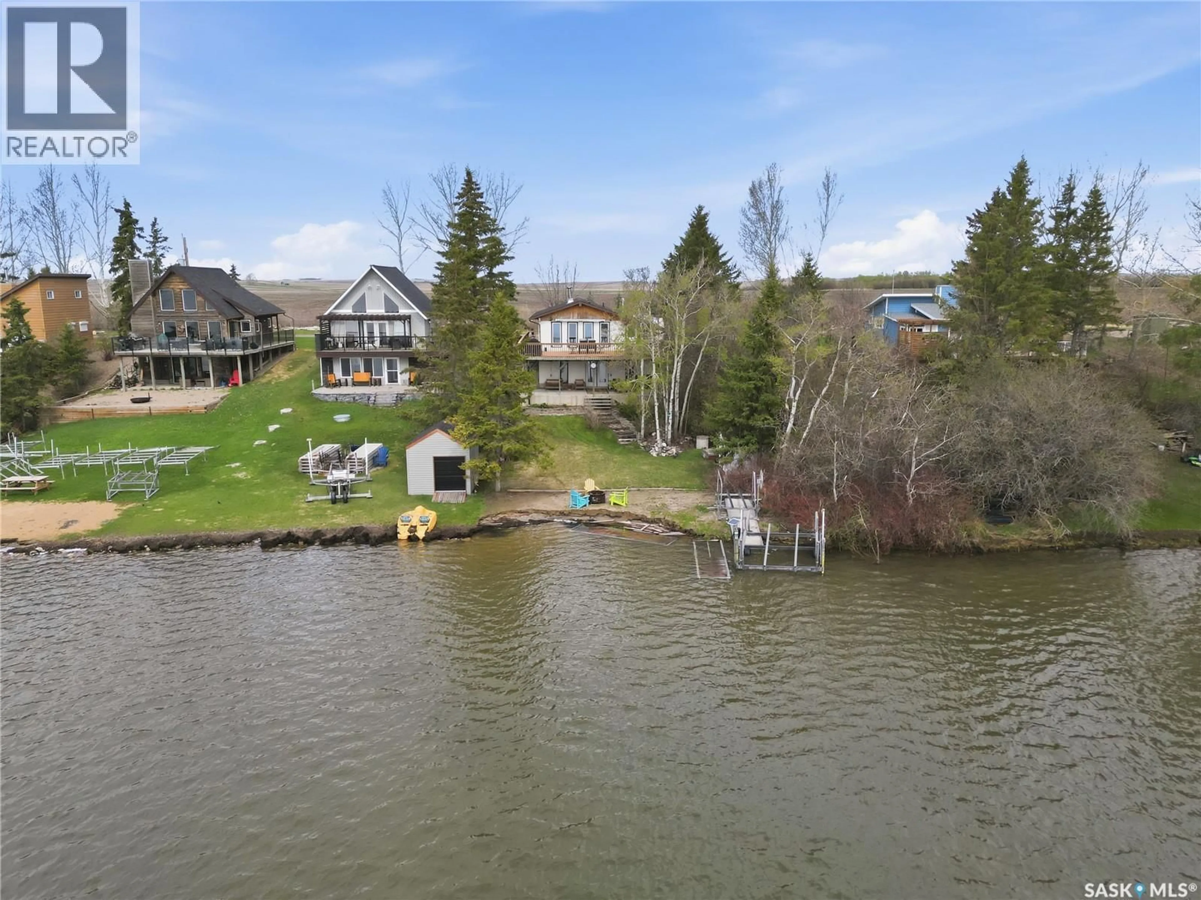 A pic from outside/outdoor area/front of a property/back of a property/a pic from drone, water/lake/river/ocean view for 24 LAKE AVENUE, Meota Rm No.468 Saskatchewan S0M1X0