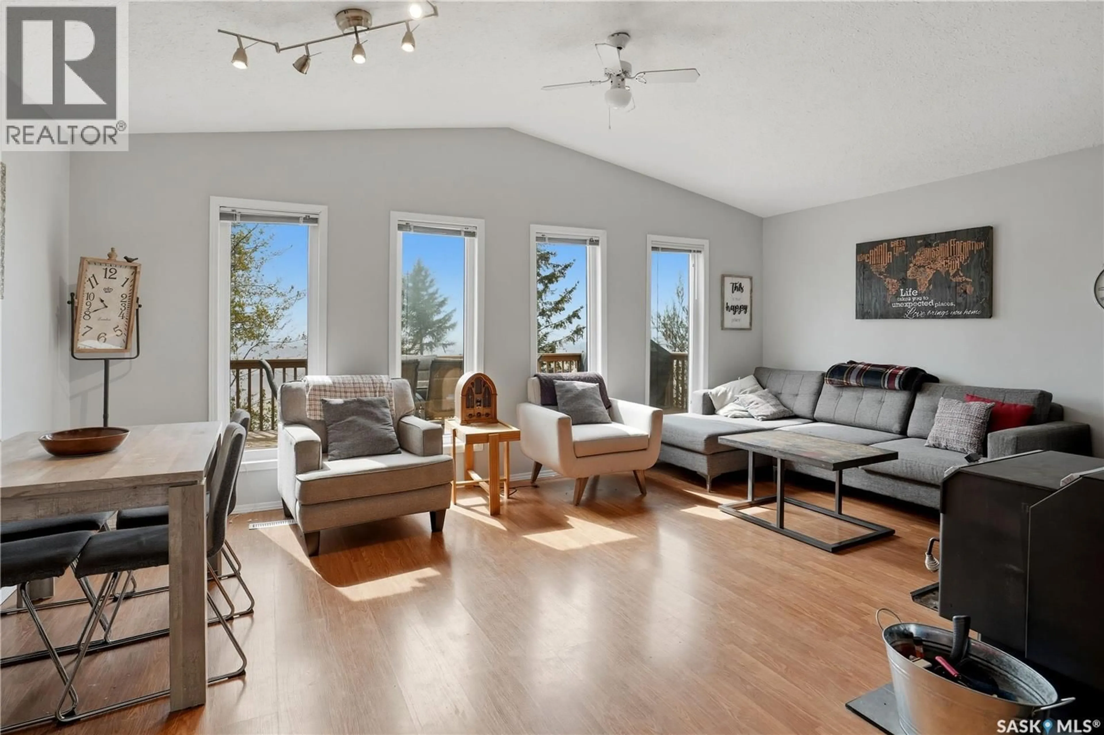 Living room with furniture, unknown for 24 LAKE AVENUE, Meota Rm No.468 Saskatchewan S0M1X0