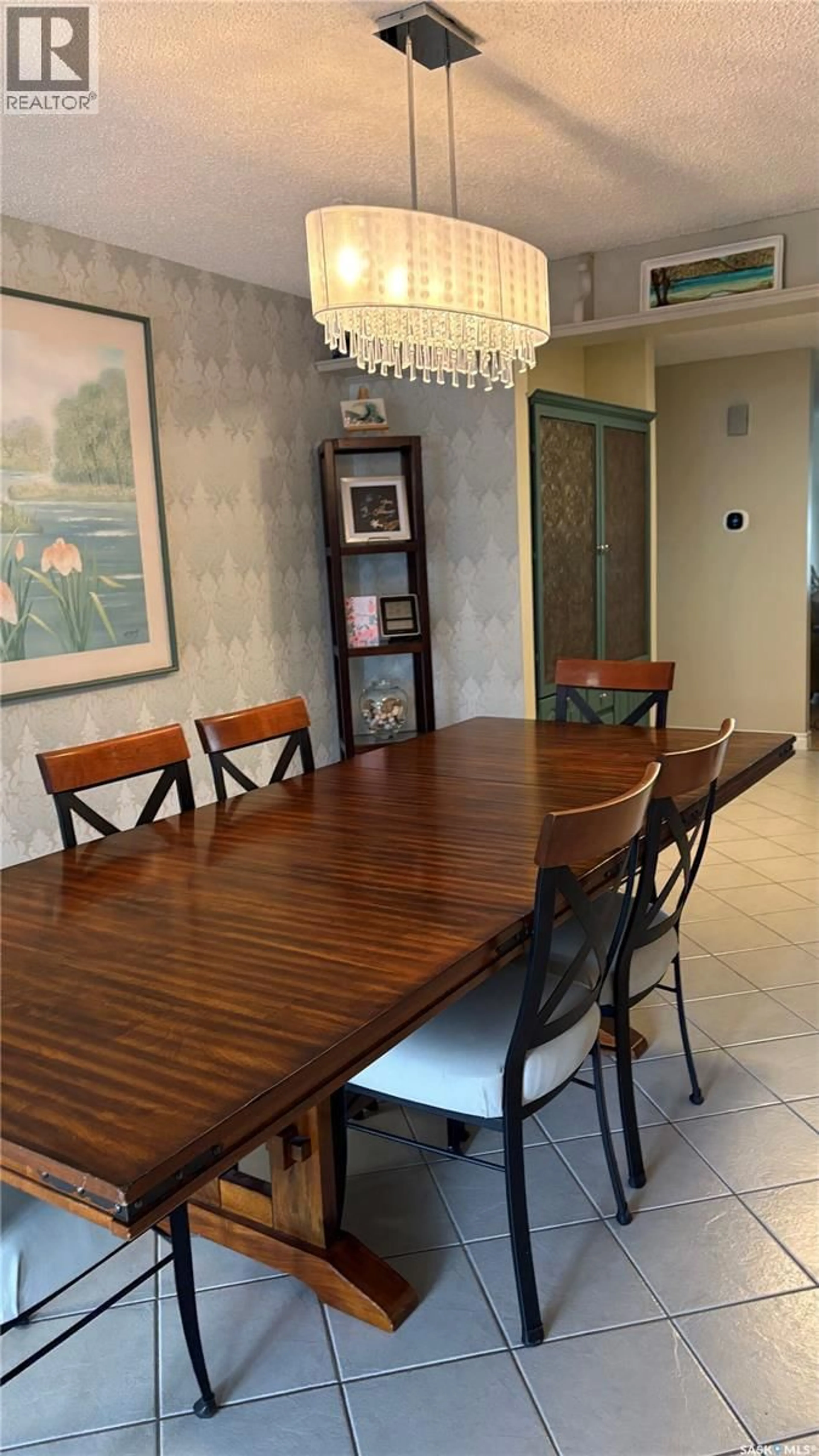 Dining room, unknown for 303 CURRIE CRESCENT, Strasbourg Saskatchewan S0G4V0