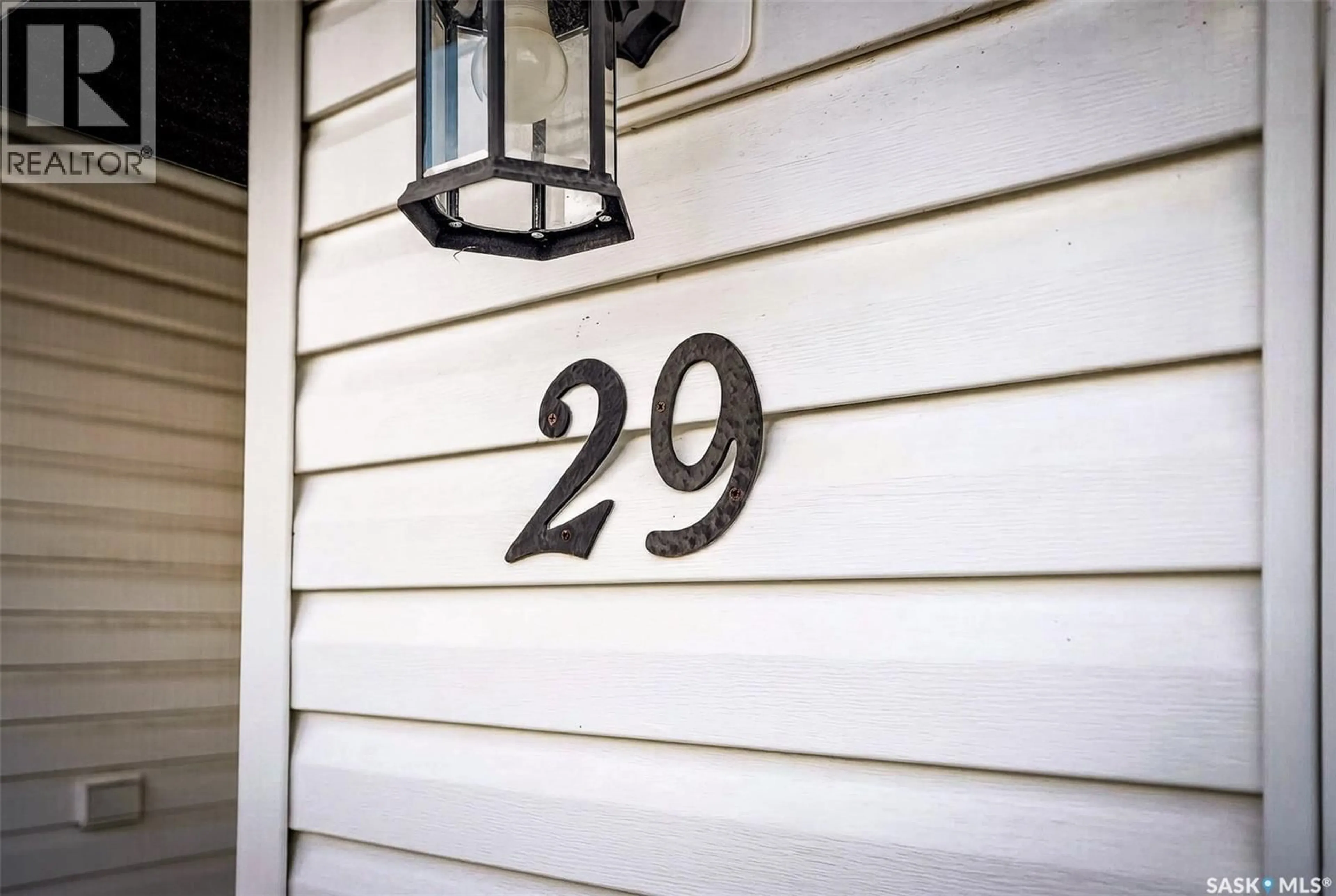 Home with vinyl exterior material, street for 29 EDELWEISS CRESCENT, Moose Jaw Saskatchewan S6J1E4