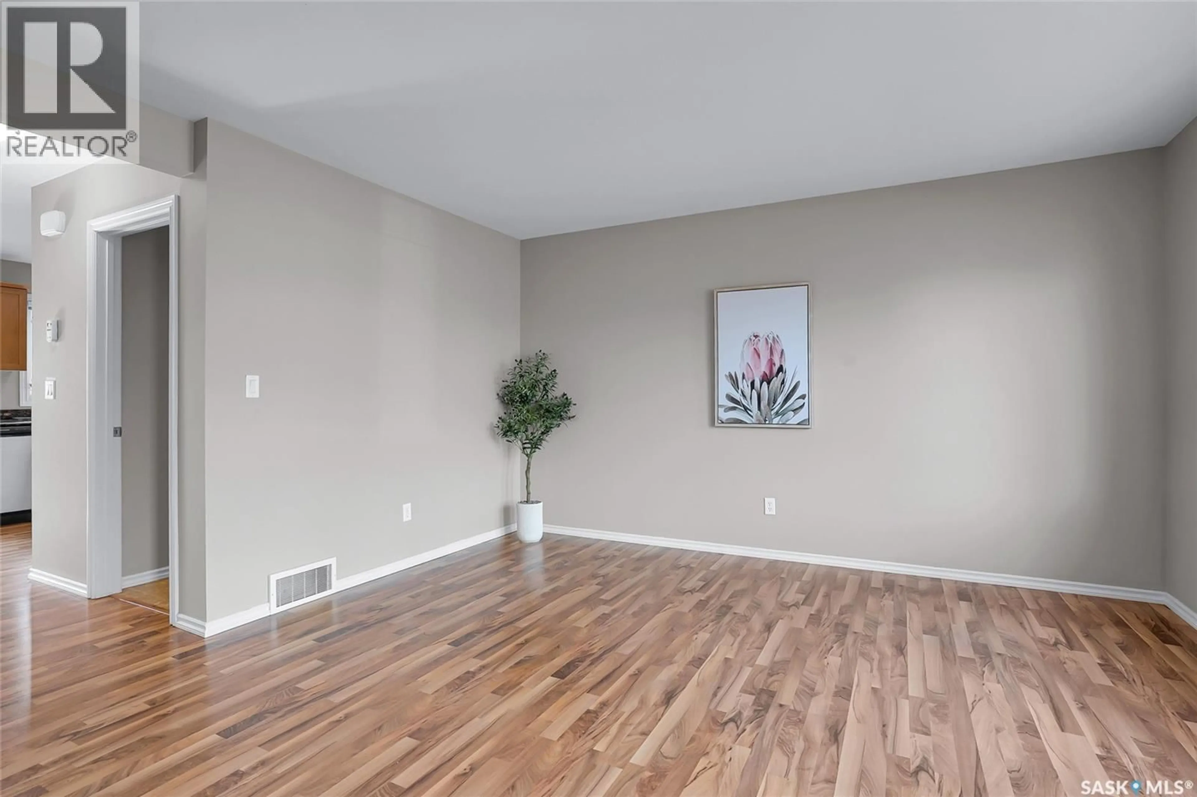 A pic of a room for 311 415 LYND CRESCENT, Saskatoon Saskatchewan S7T0C2