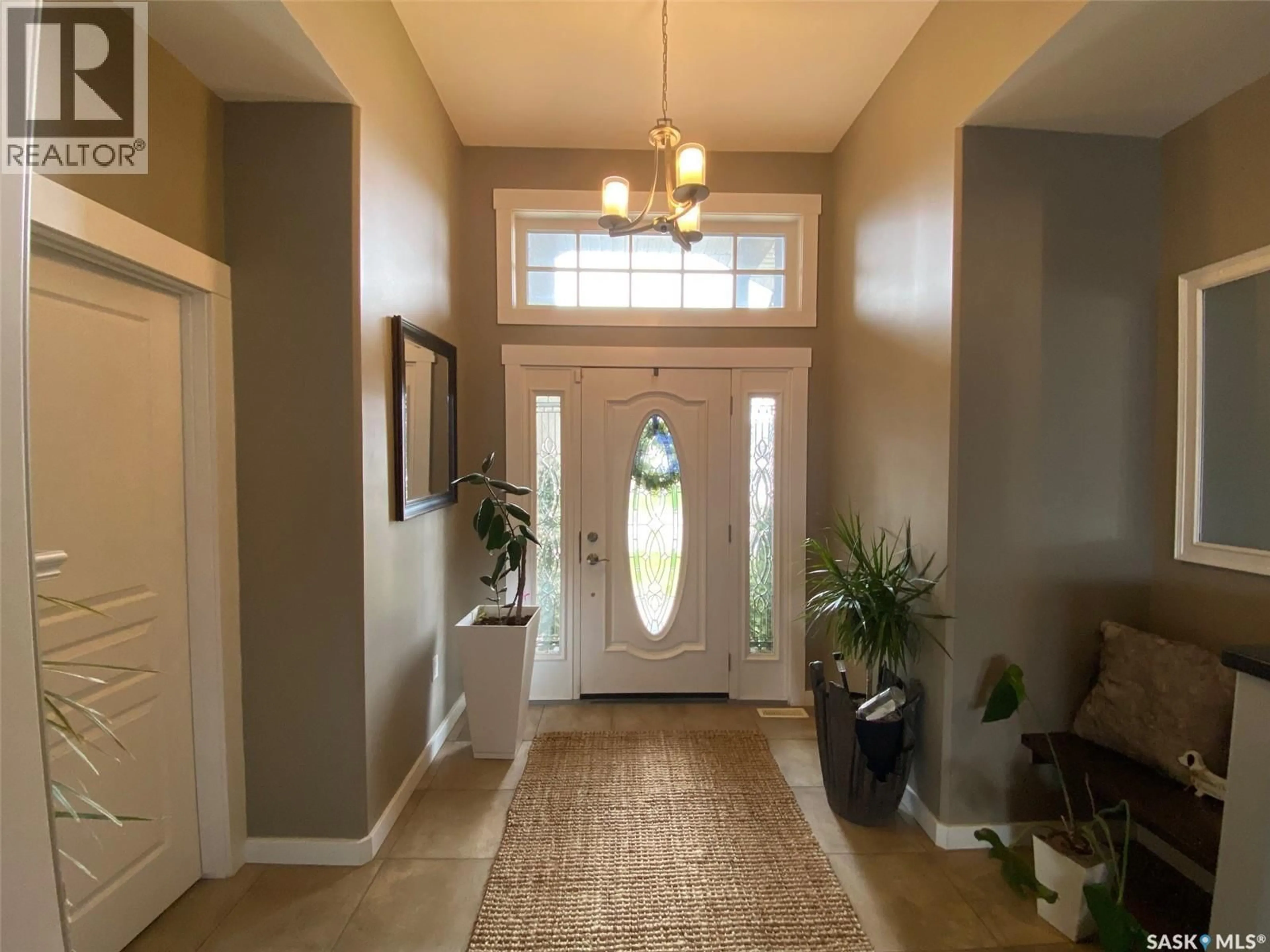 Indoor entryway for 8 PARTRIDGE COURT, Yorkton Saskatchewan S3N3J8