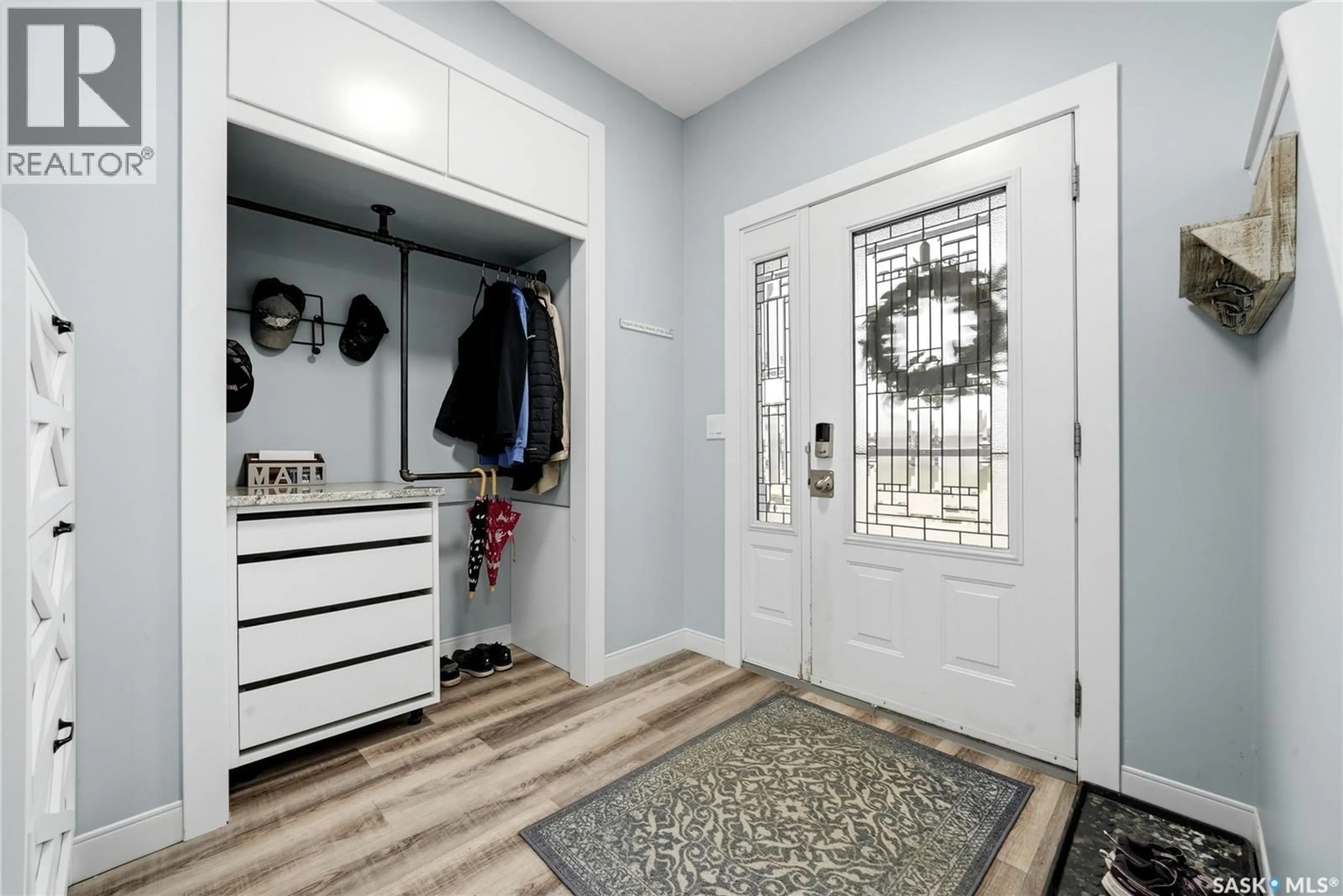 Indoor entryway for 709 ASPEN CRESCENT, Pilot Butte Saskatchewan S0G3Z0