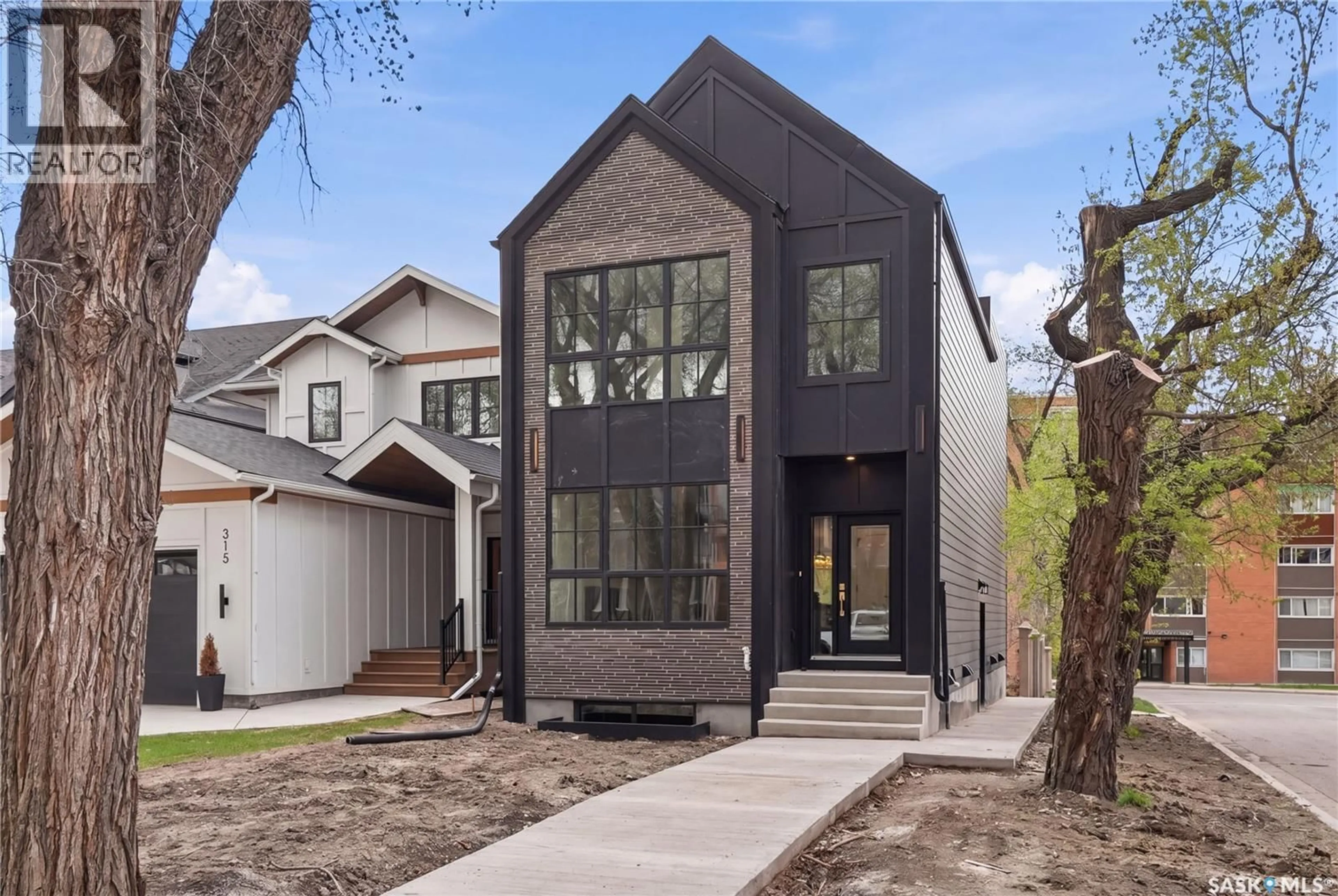 Unknown for 317 11TH STREET, Saskatoon Saskatchewan S7N0E5