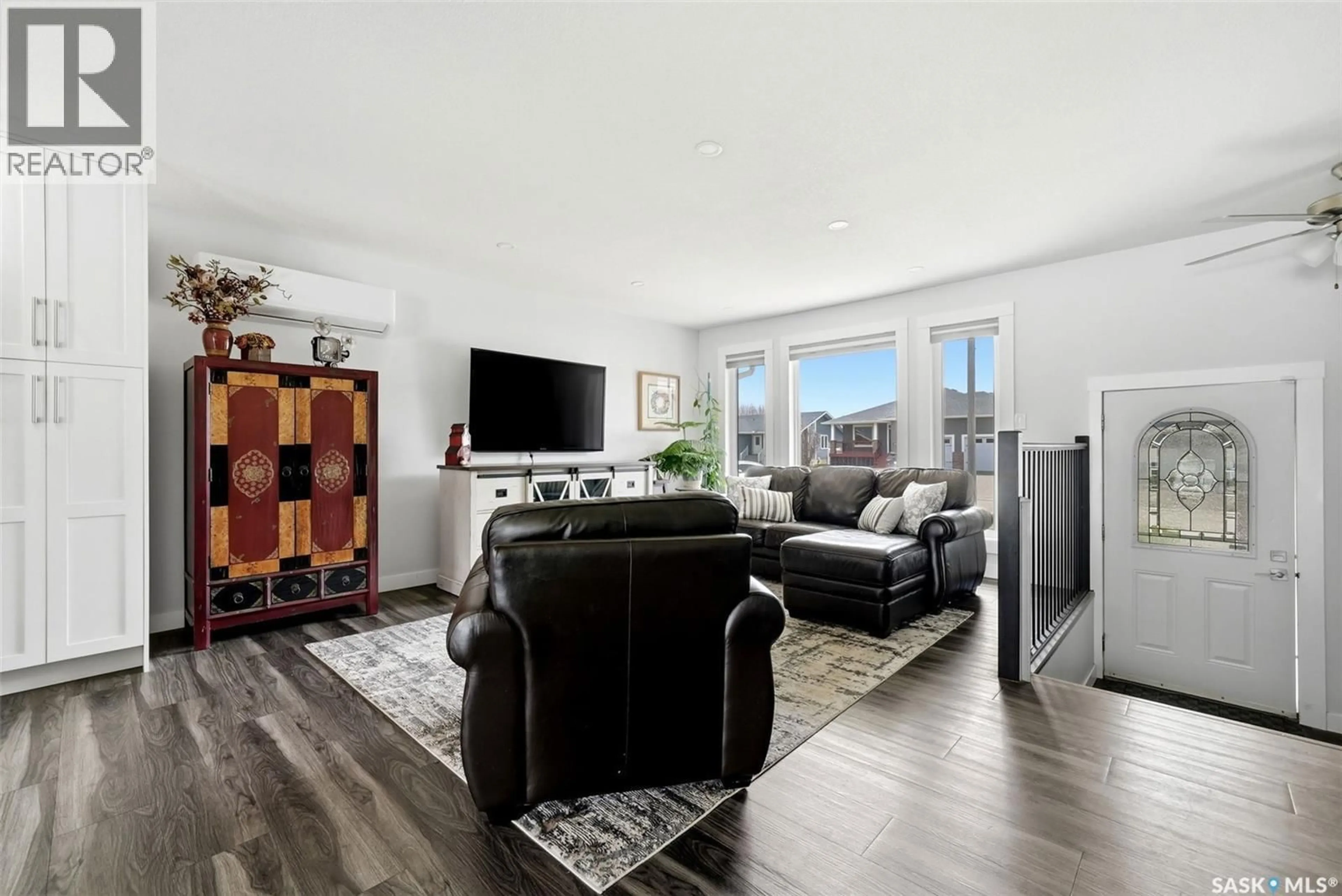 Living room with furniture, unknown for 1001 DEWDNEY STREET, Indian Head Saskatchewan S0G2K0