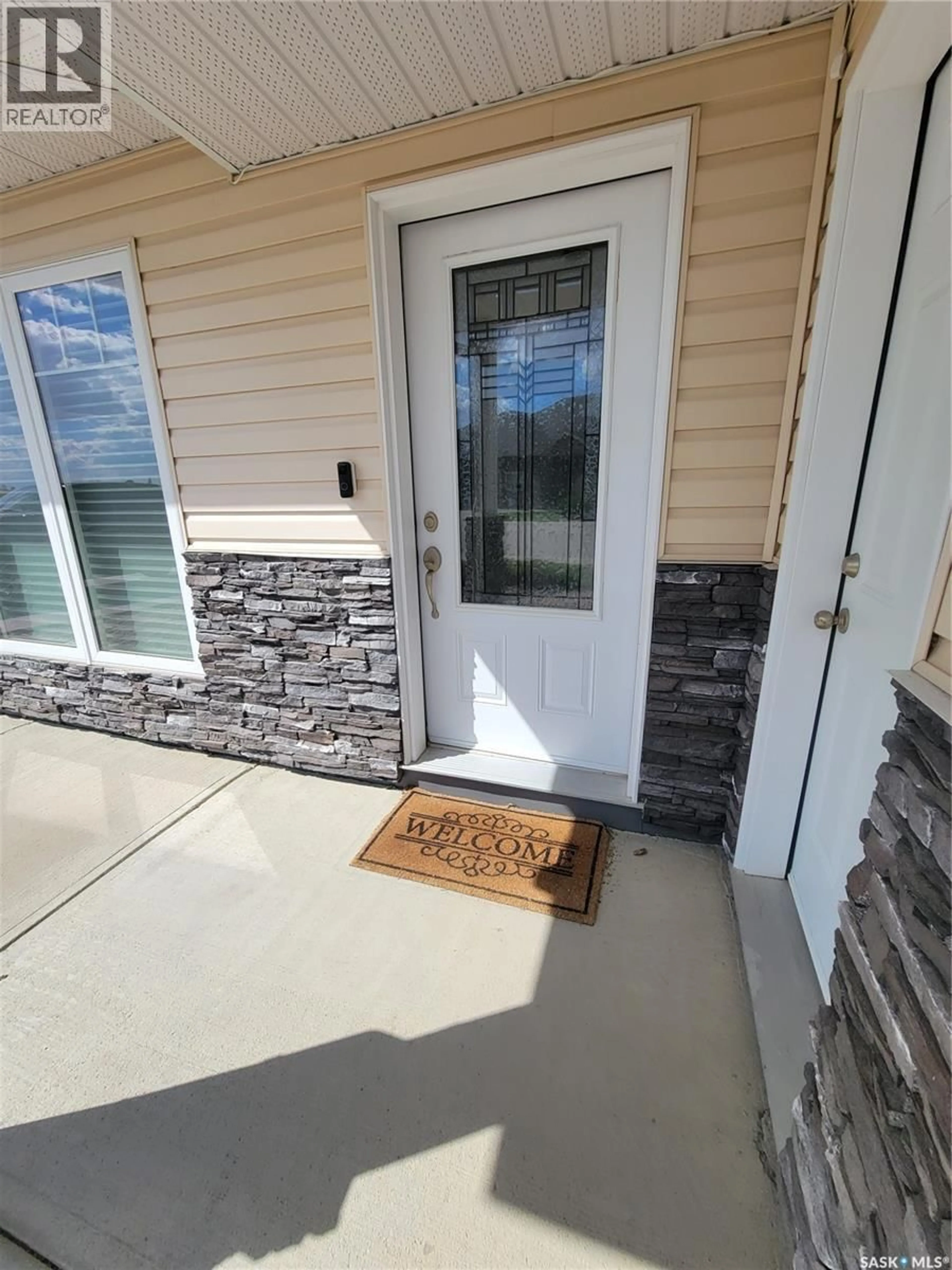 Indoor entryway for 5352 PROGRESS STREET, Macklin Saskatchewan S0L2C0