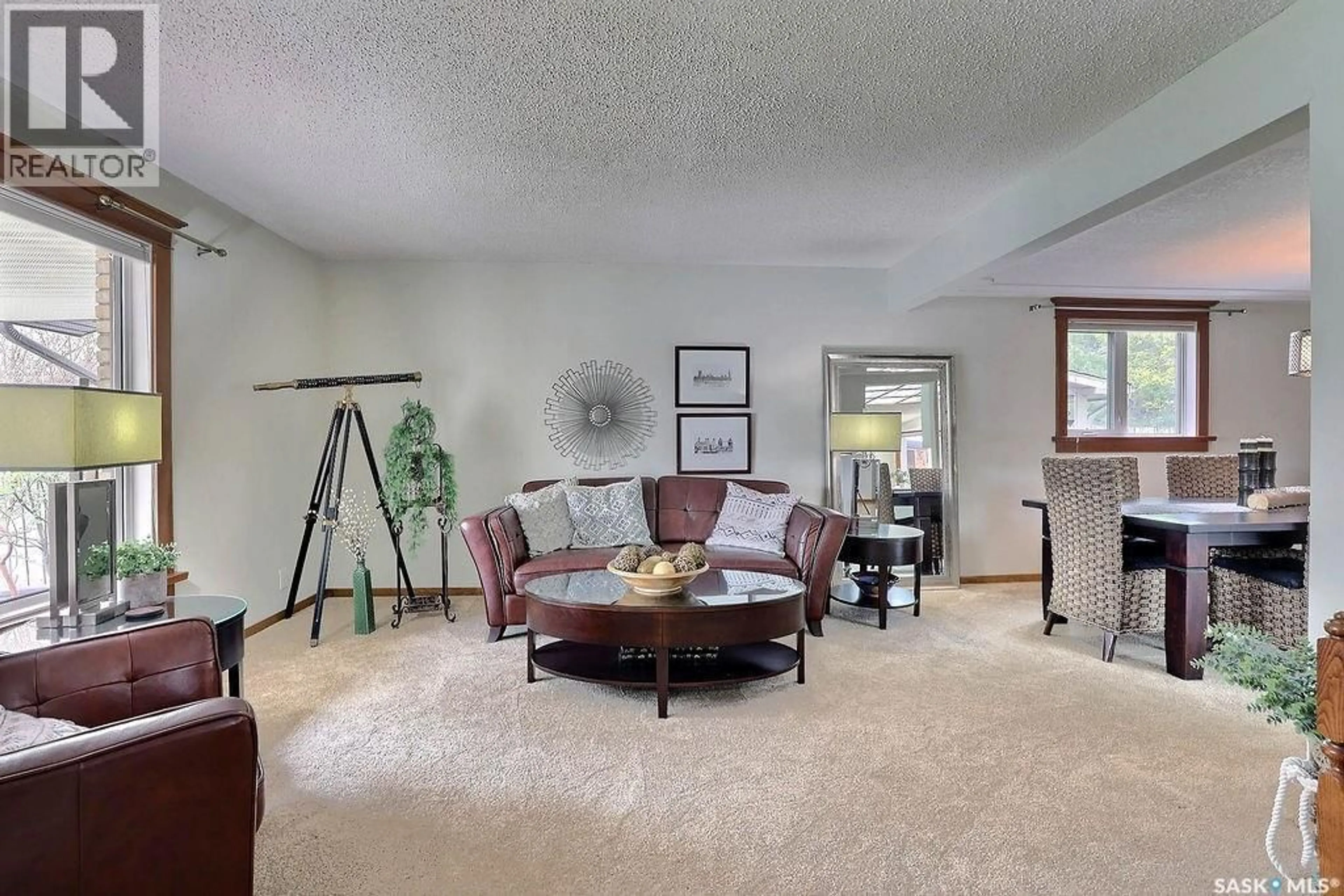 Living room with furniture, carpet floor for 2230 ELDERKIN DRIVE, Regina Saskatchewan S4V0V4