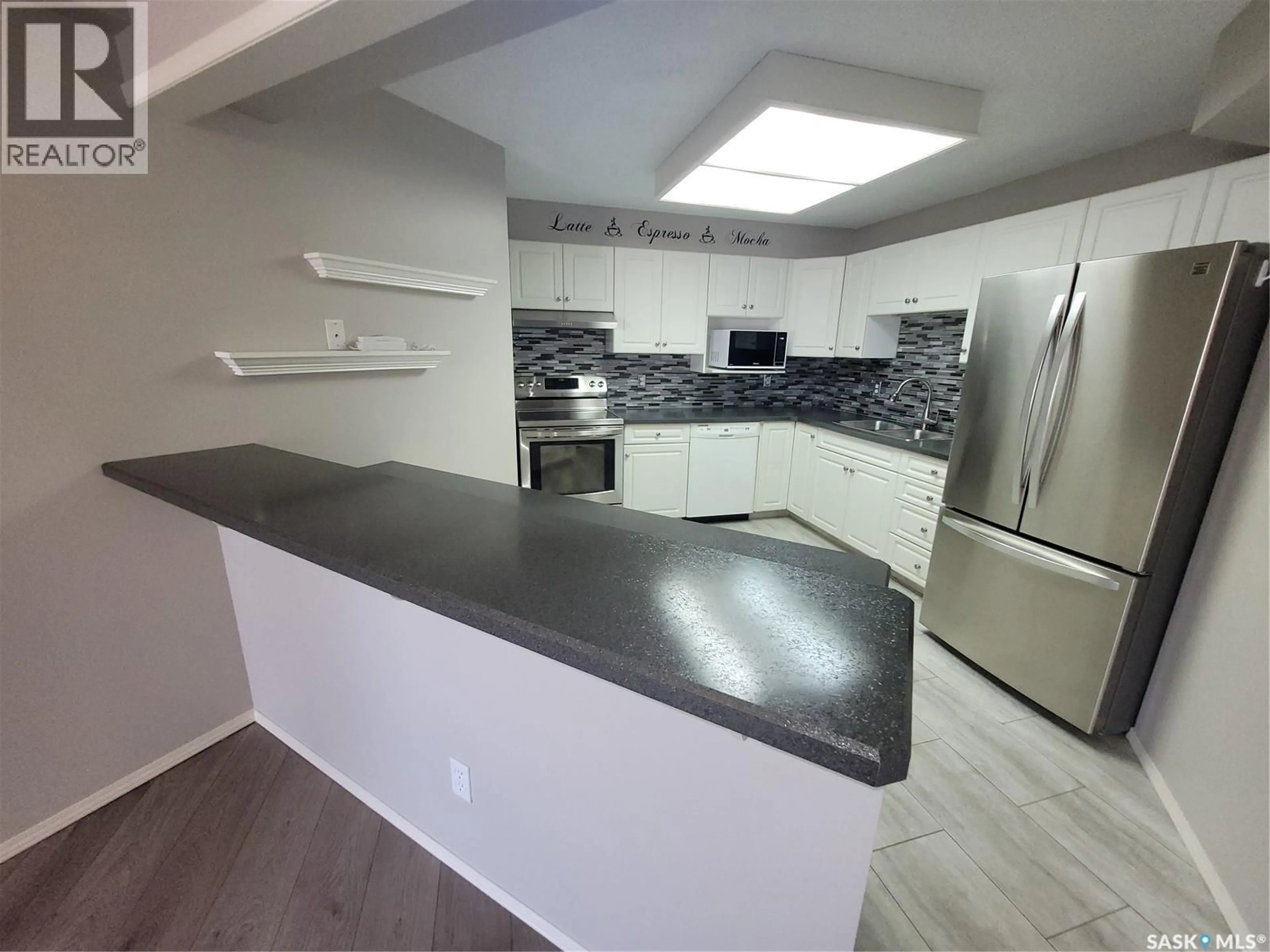 Open concept kitchen, unknown for 301 - 409 CREE PLACE, Saskatoon Saskatchewan S7K7Y3