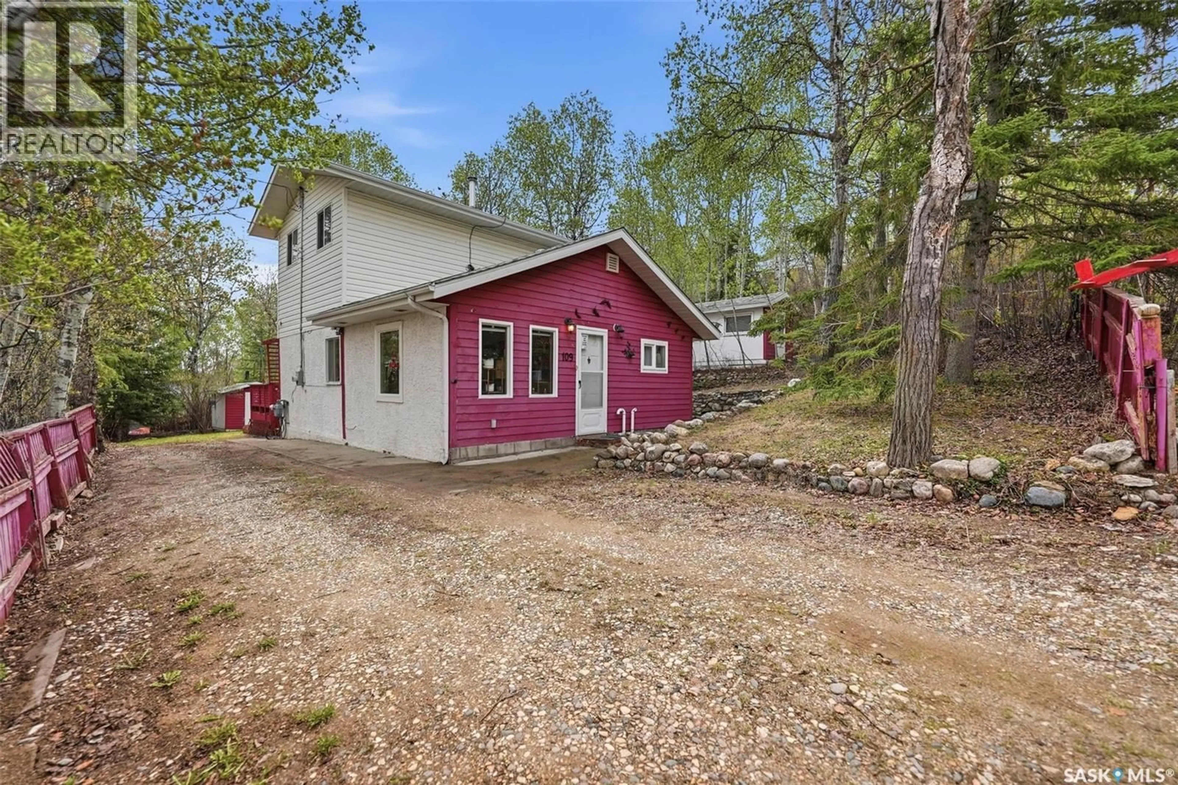 Unknown for 107-109 SHAWONDASSE DRIVE, Manitou Beach Saskatchewan S0K4T1