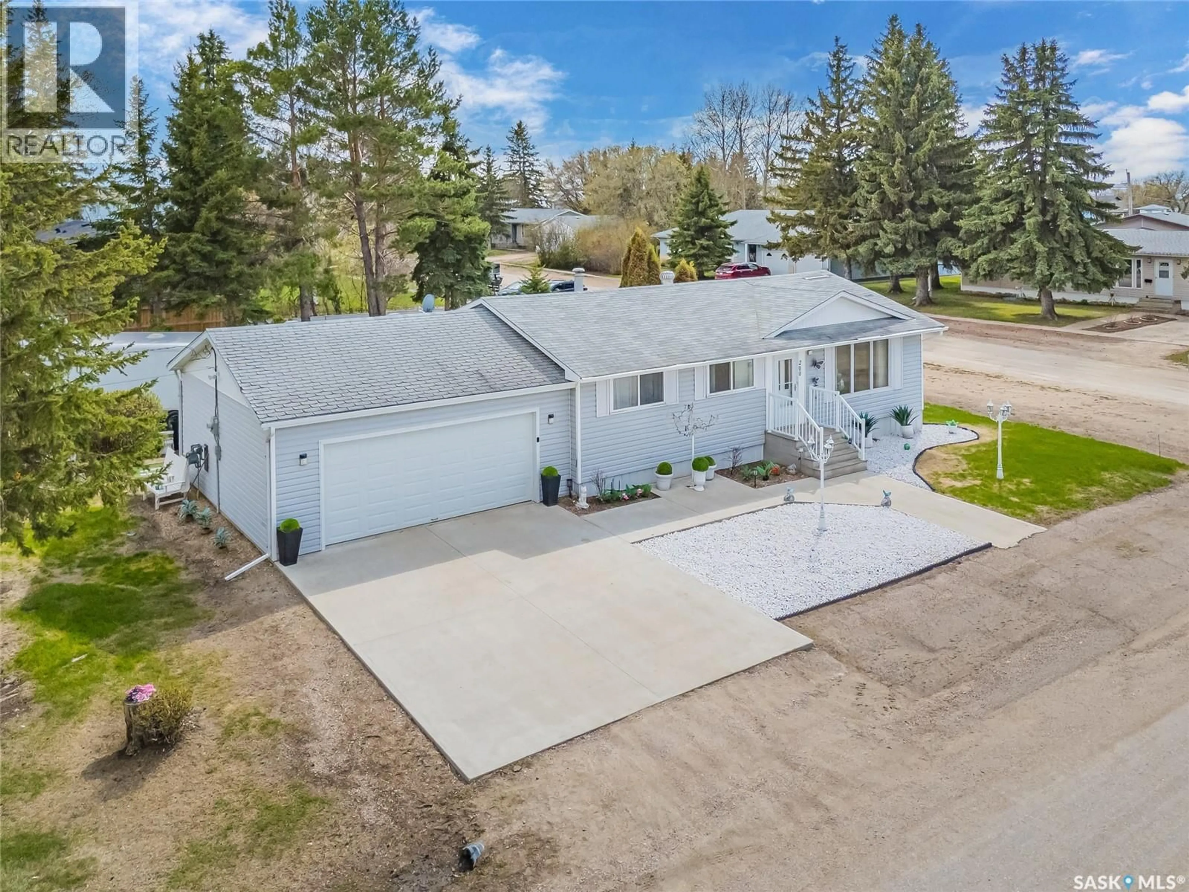 A pic from outside/outdoor area/front of a property/back of a property/a pic from drone, street for 200 BUFFER AVENUE, Vonda Saskatchewan S0K4N0